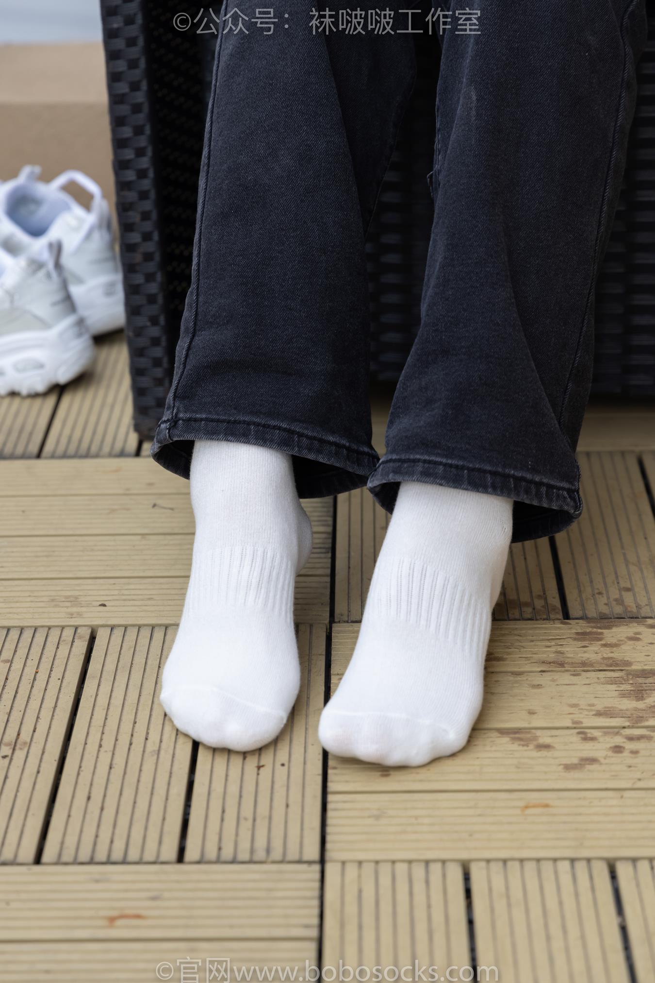 图片[35]-[BoBoSocks袜啵啵]积分限定作品 NO.007 熊熊-运动鞋、白棉袜、裸足[134P] – 速更版-美库