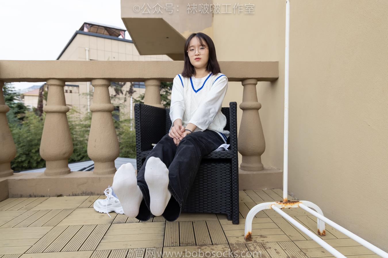 图片[39]-[BoBoSocks袜啵啵]积分限定作品 NO.007 熊熊-运动鞋、白棉袜、裸足[134P] – 速更版-美库