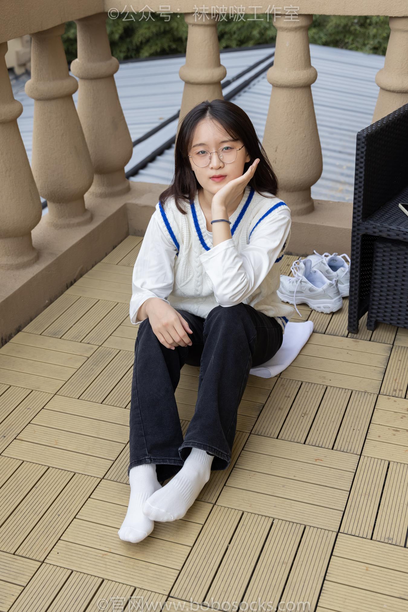 图片[42]-[BoBoSocks袜啵啵]积分限定作品 NO.007 熊熊-运动鞋、白棉袜、裸足[134P] – 速更版-美库