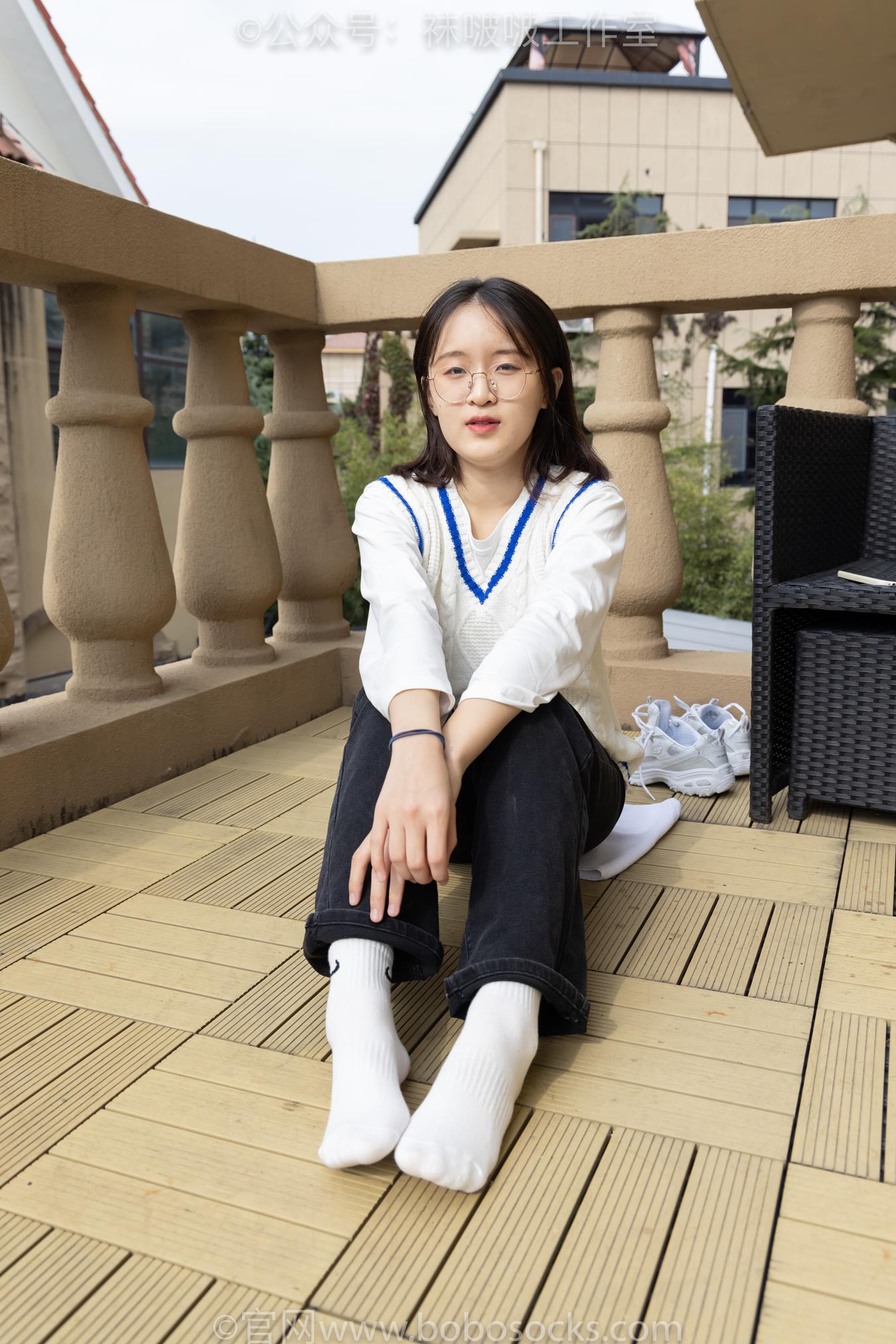 图片[58]-[BoBoSocks袜啵啵]积分限定作品 NO.007 熊熊-运动鞋、白棉袜、裸足[134P] – 速更版-美库