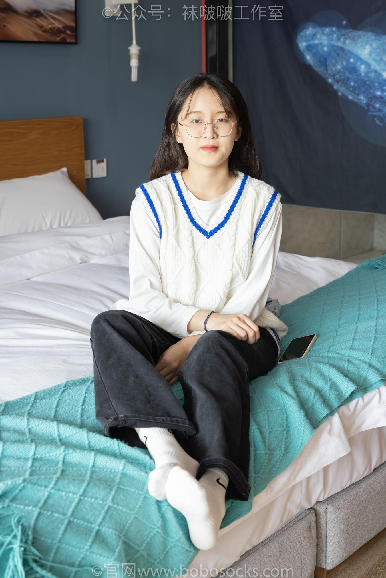 图片[60]-[BoBoSocks袜啵啵]积分限定作品 NO.007 熊熊-运动鞋、白棉袜、裸足[134P] – 速更版-美库