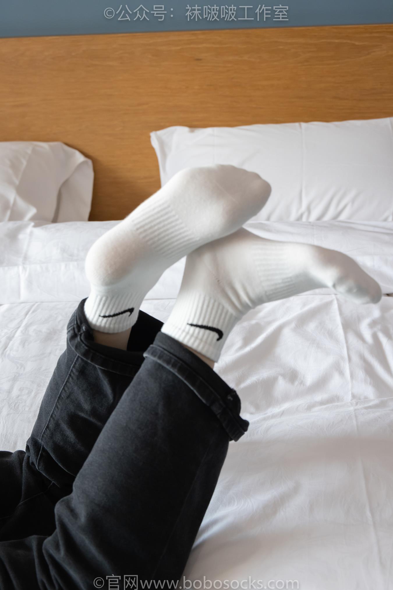 图片[73]-[BoBoSocks袜啵啵]积分限定作品 NO.007 熊熊-运动鞋、白棉袜、裸足[134P] – 速更版-美库