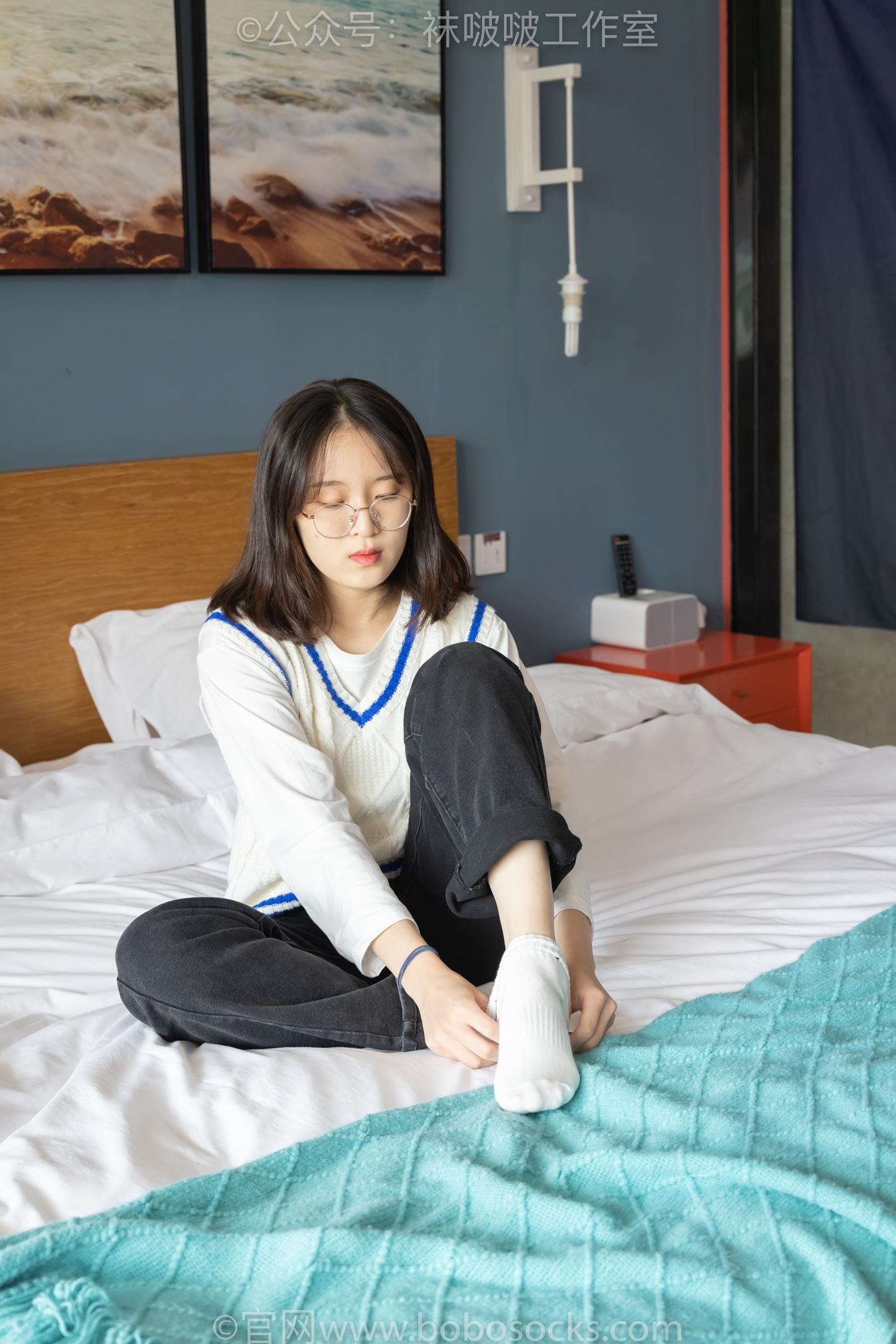 图片[74]-[BoBoSocks袜啵啵]积分限定作品 NO.007 熊熊-运动鞋、白棉袜、裸足[134P] – 速更版-美库