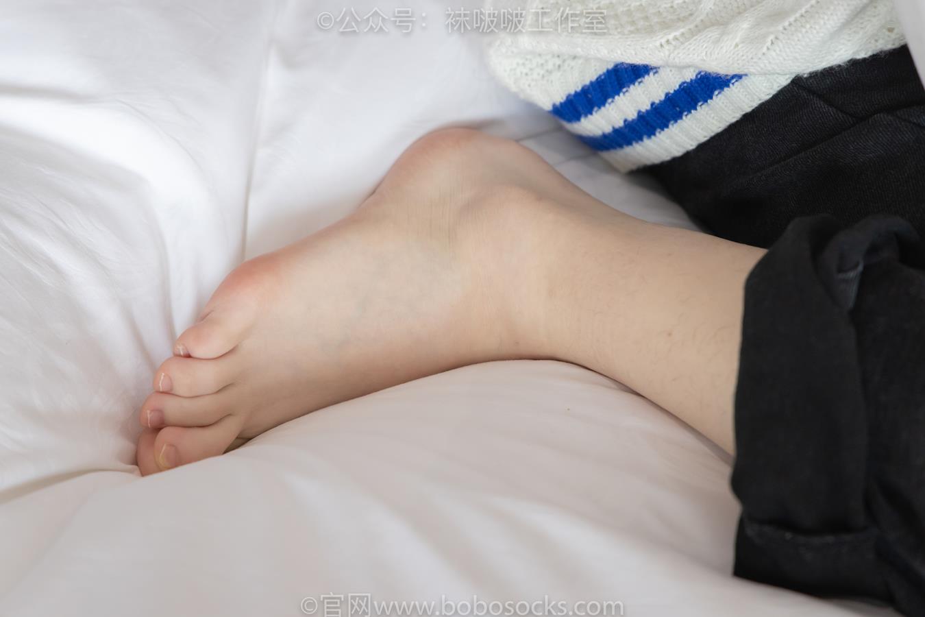 图片[98]-[BoBoSocks袜啵啵]积分限定作品 NO.007 熊熊-运动鞋、白棉袜、裸足[134P] – 速更版-美库