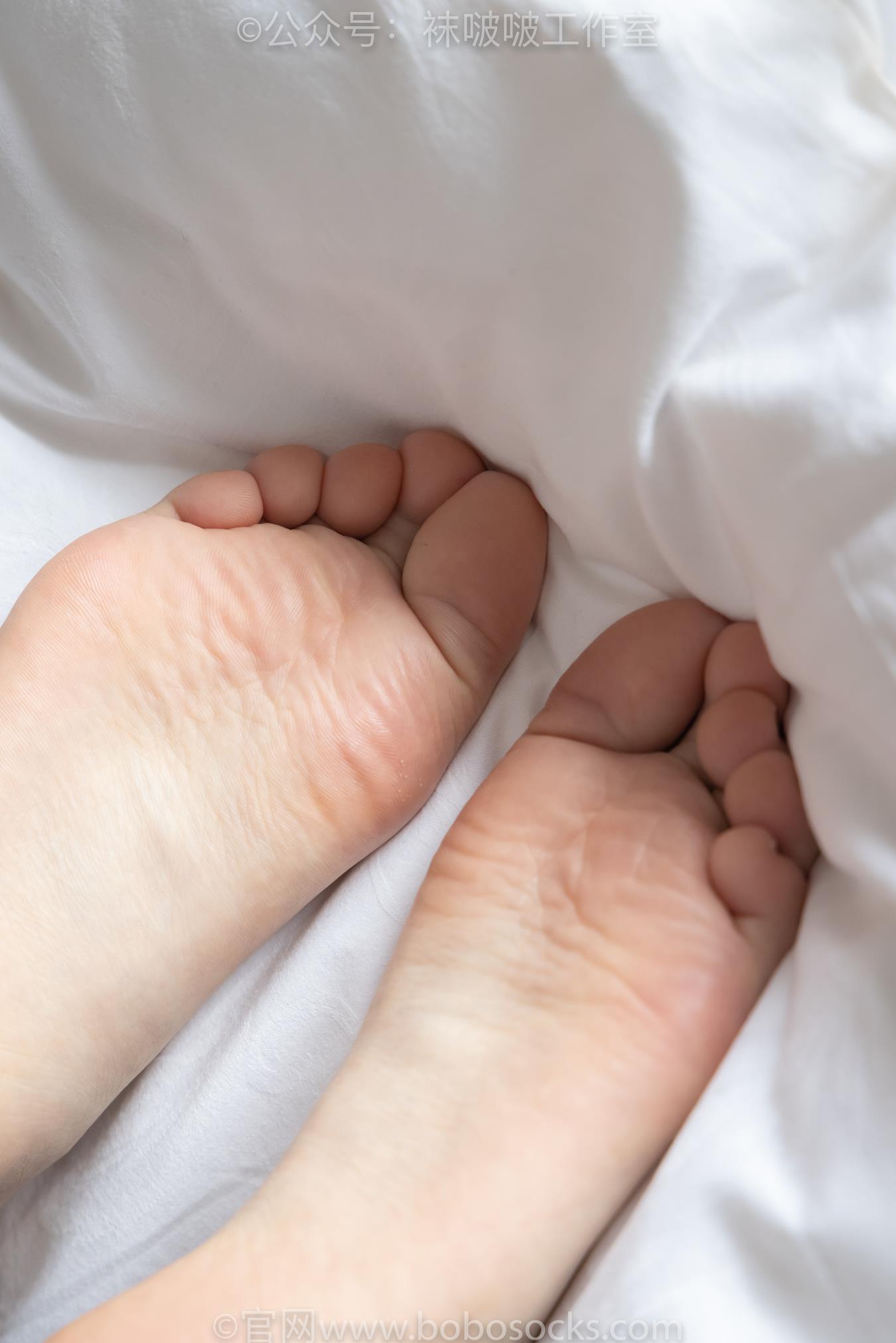 图片[113]-[BoBoSocks袜啵啵]积分限定作品 NO.007 熊熊-运动鞋、白棉袜、裸足[134P] – 速更版-美库