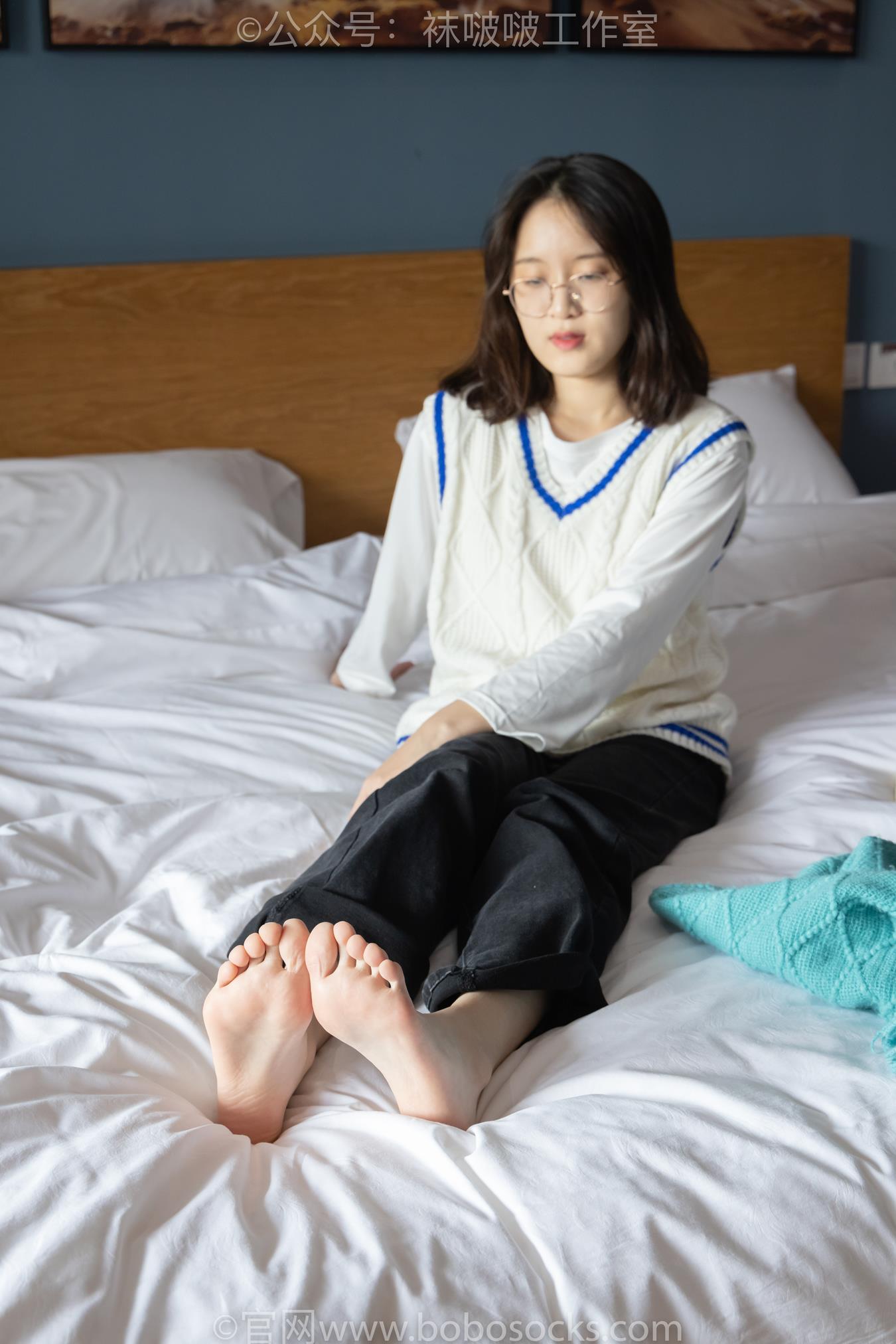 图片[122]-[BoBoSocks袜啵啵]积分限定作品 NO.007 熊熊-运动鞋、白棉袜、裸足[134P] – 速更版-美库