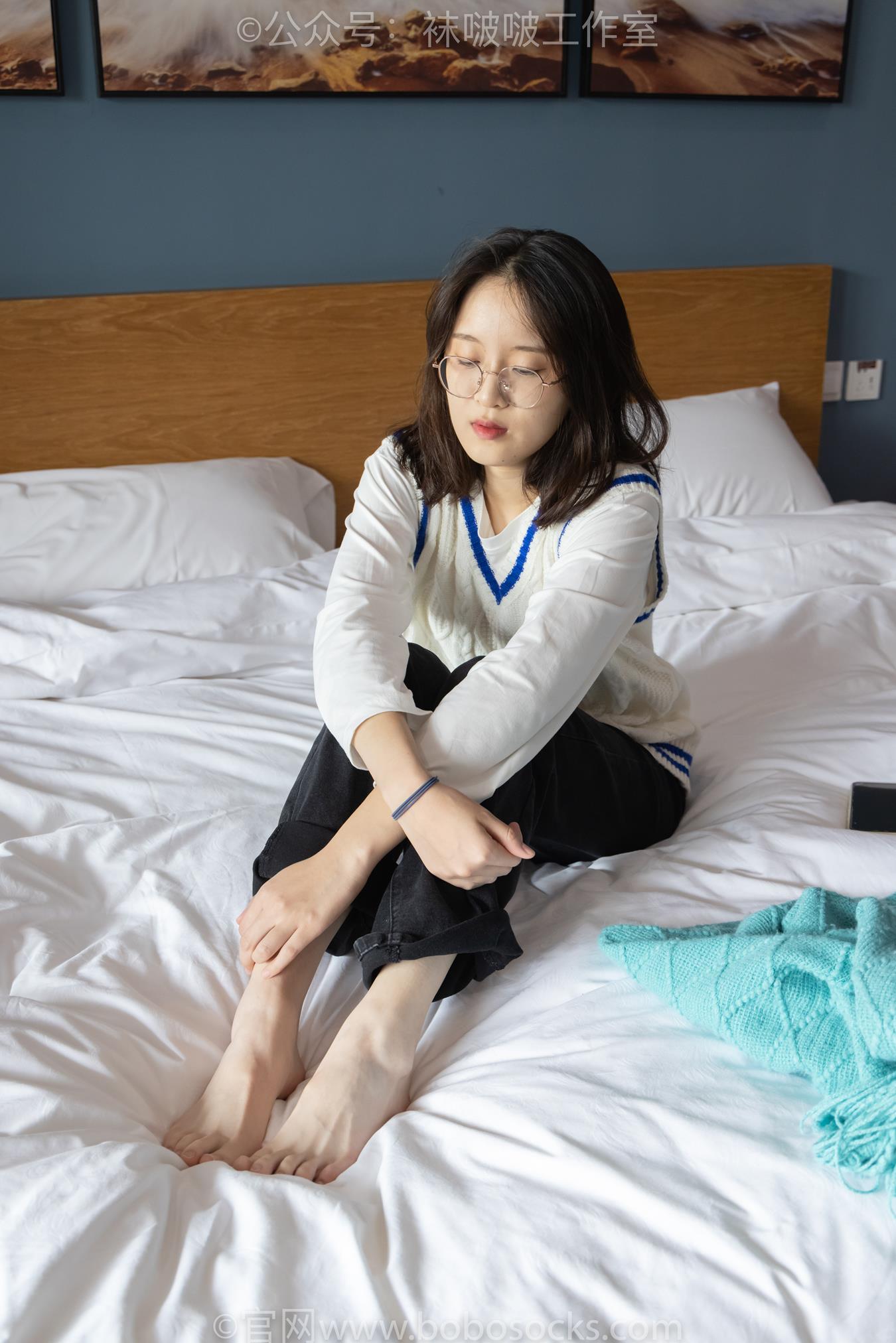 图片[123]-[BoBoSocks袜啵啵]积分限定作品 NO.007 熊熊-运动鞋、白棉袜、裸足[134P] – 速更版-美库