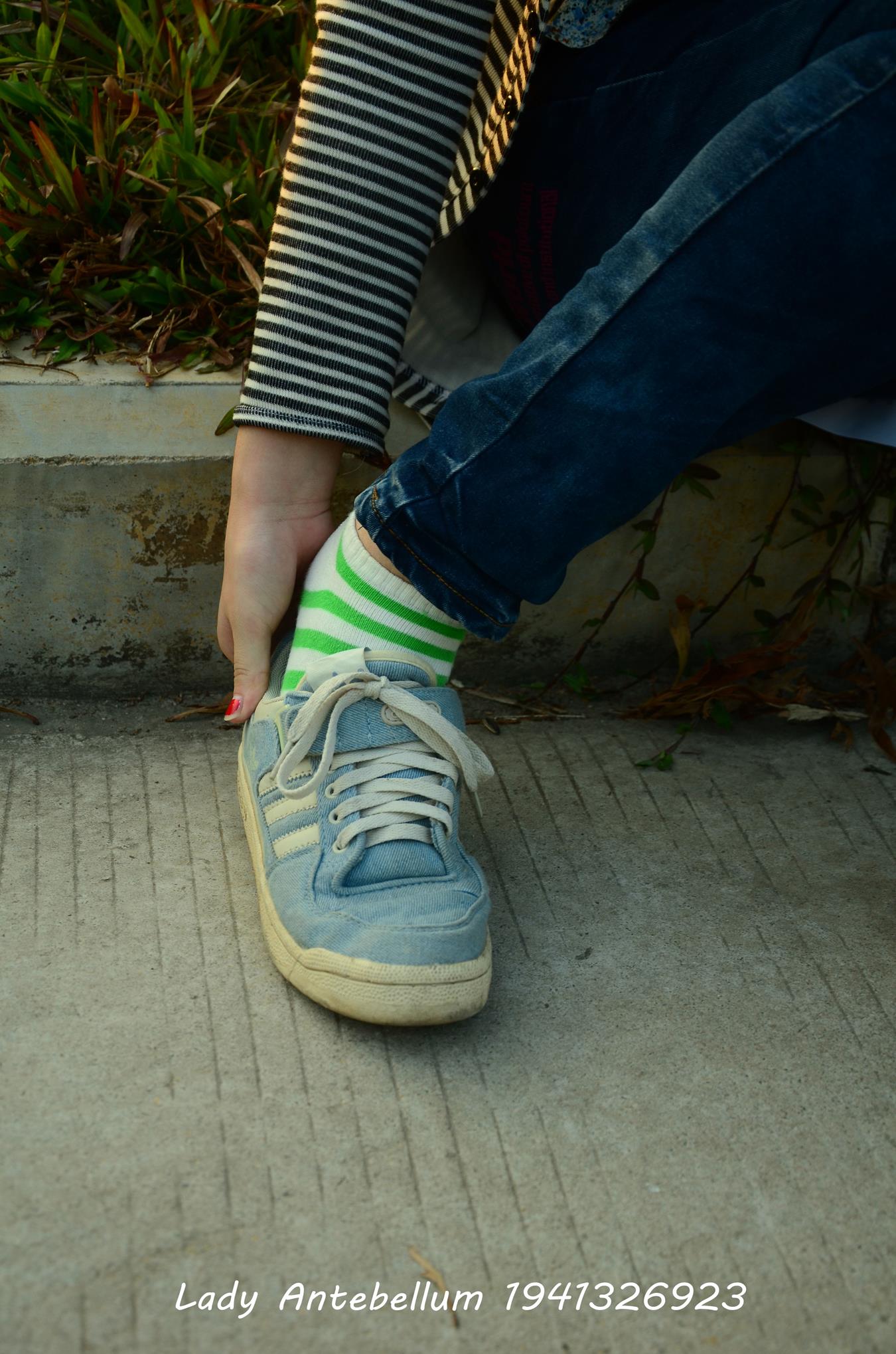 图片[10]-[战前女神] 美腿美足精品摄影套图 016 [31] – 速更版-美库