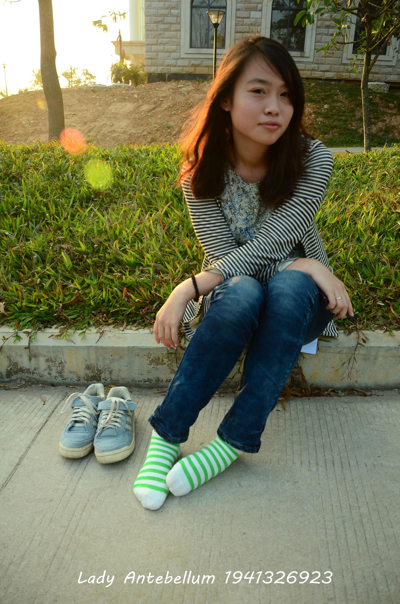 图片[15]-[战前女神] 美腿美足精品摄影套图 016 [31] – 速更版-美库