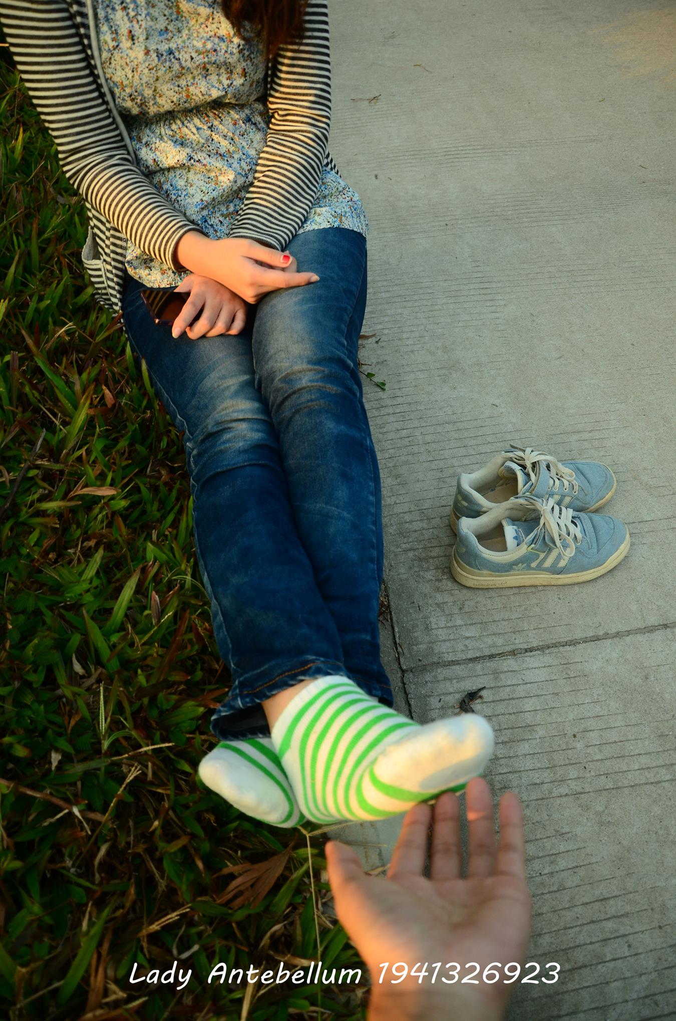 图片[25]-[战前女神] 美腿美足精品摄影套图 016 [31] – 速更版-美库