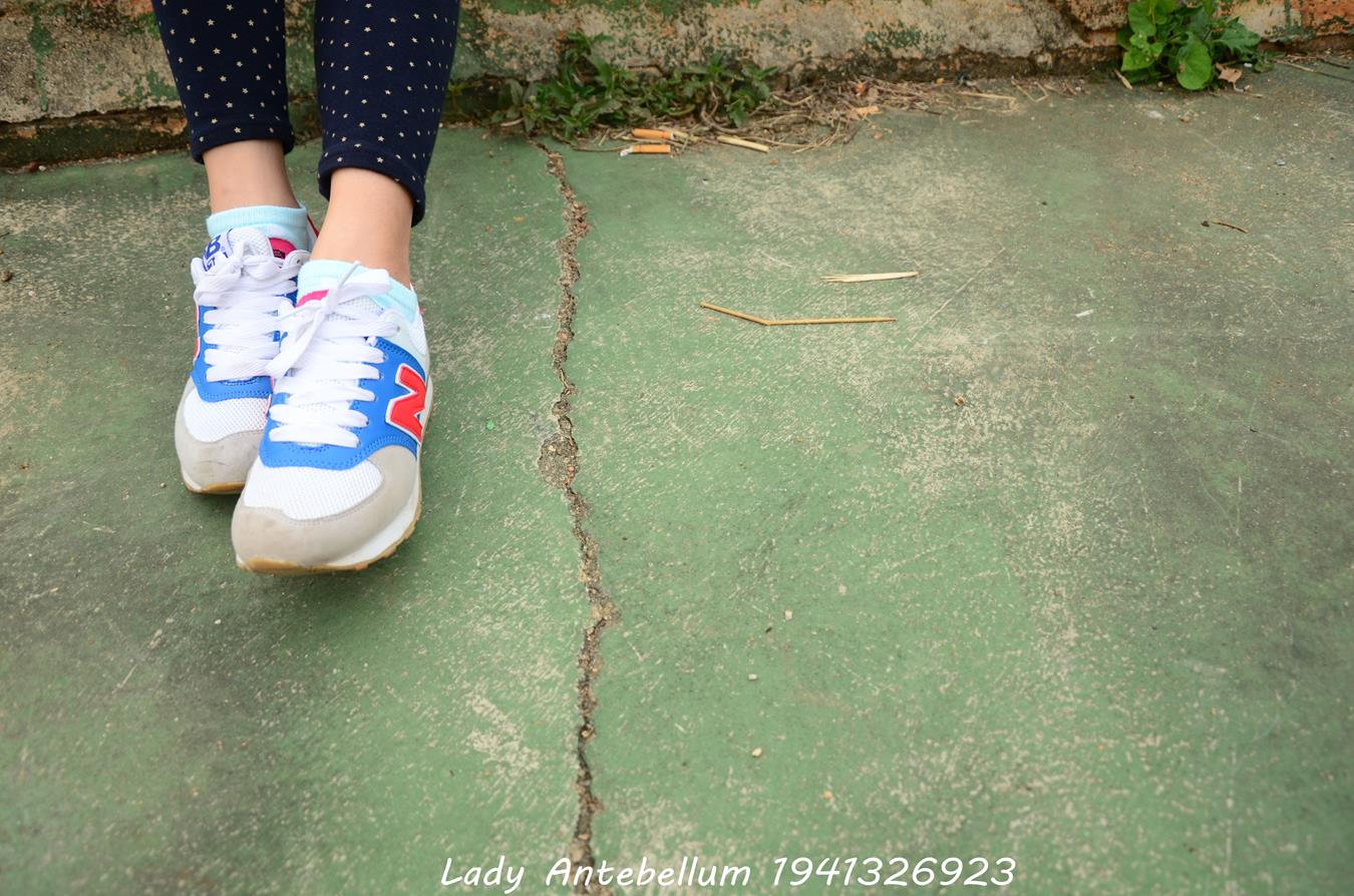 图片[13]-[战前女神] 美腿美足精品摄影套图 018 (1) [64P] – 速更版-美库