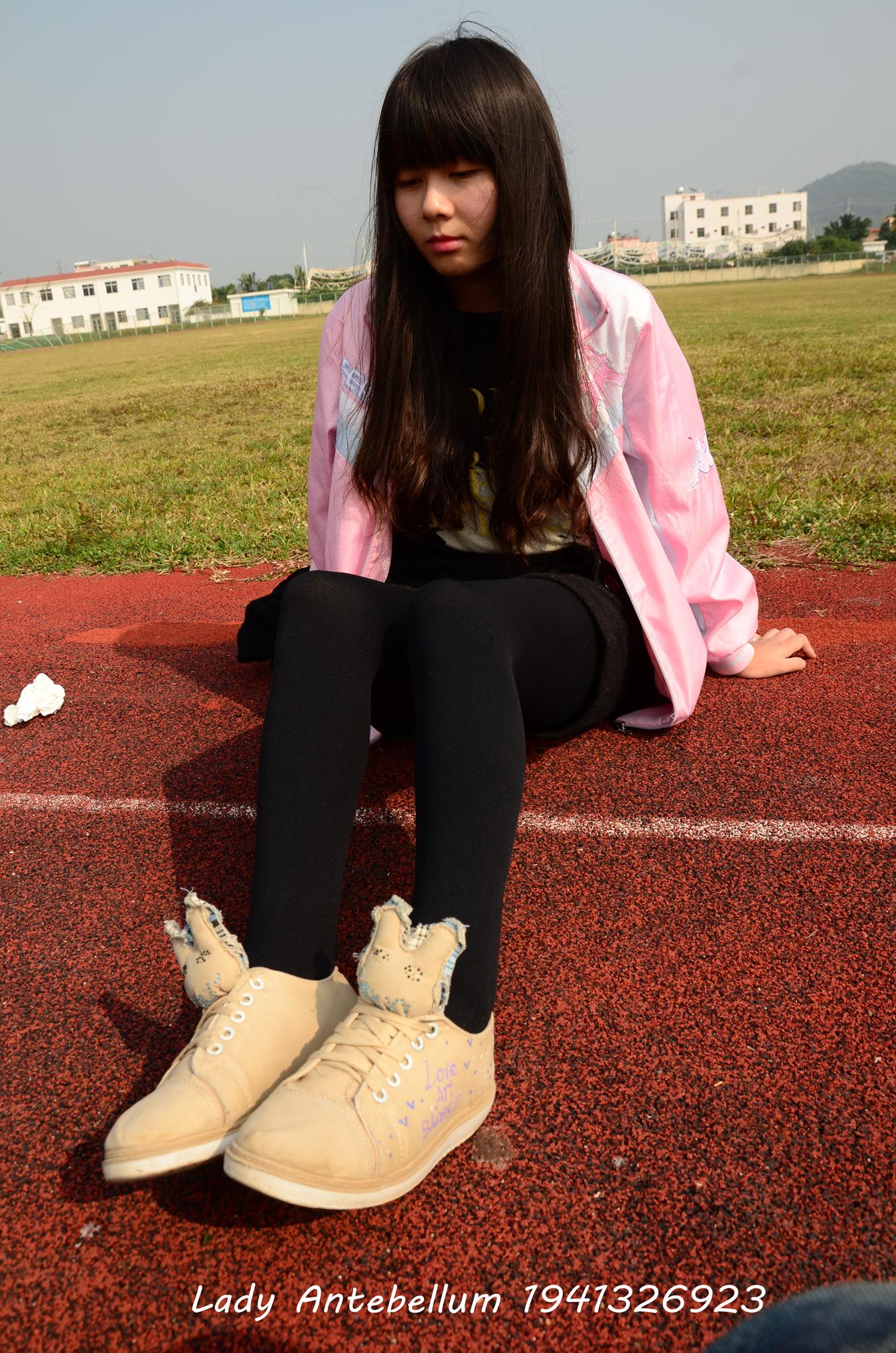 图片[35]-[战前女神] 美腿美足精品摄影套图 017 [84P] – 速更版-美库