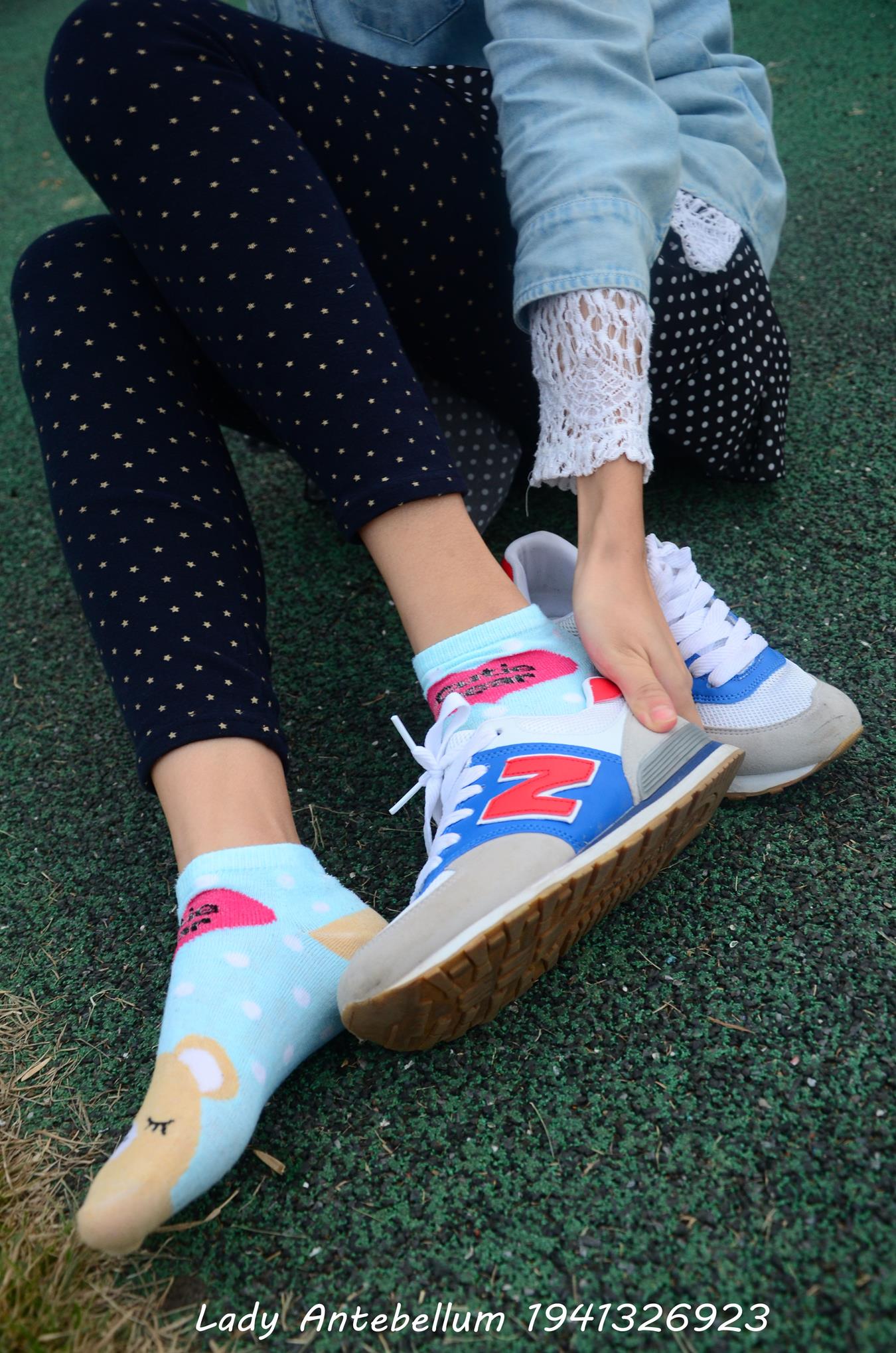 图片[24]-[战前女神] 美腿美足精品摄影套图 018 (2) [72P] – 速更版-美库