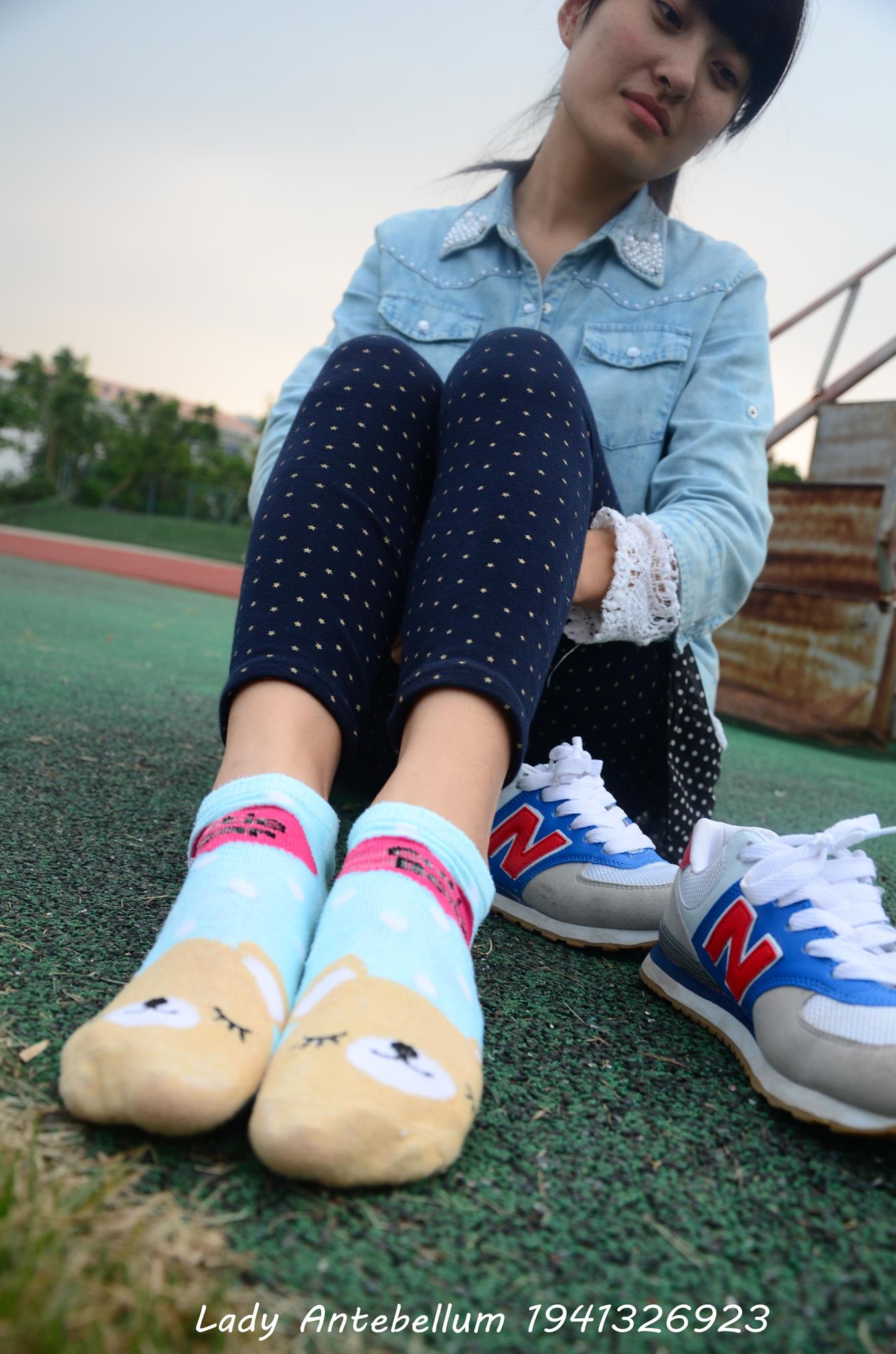 图片[29]-[战前女神] 美腿美足精品摄影套图 018 (2) [72P] – 速更版-美库