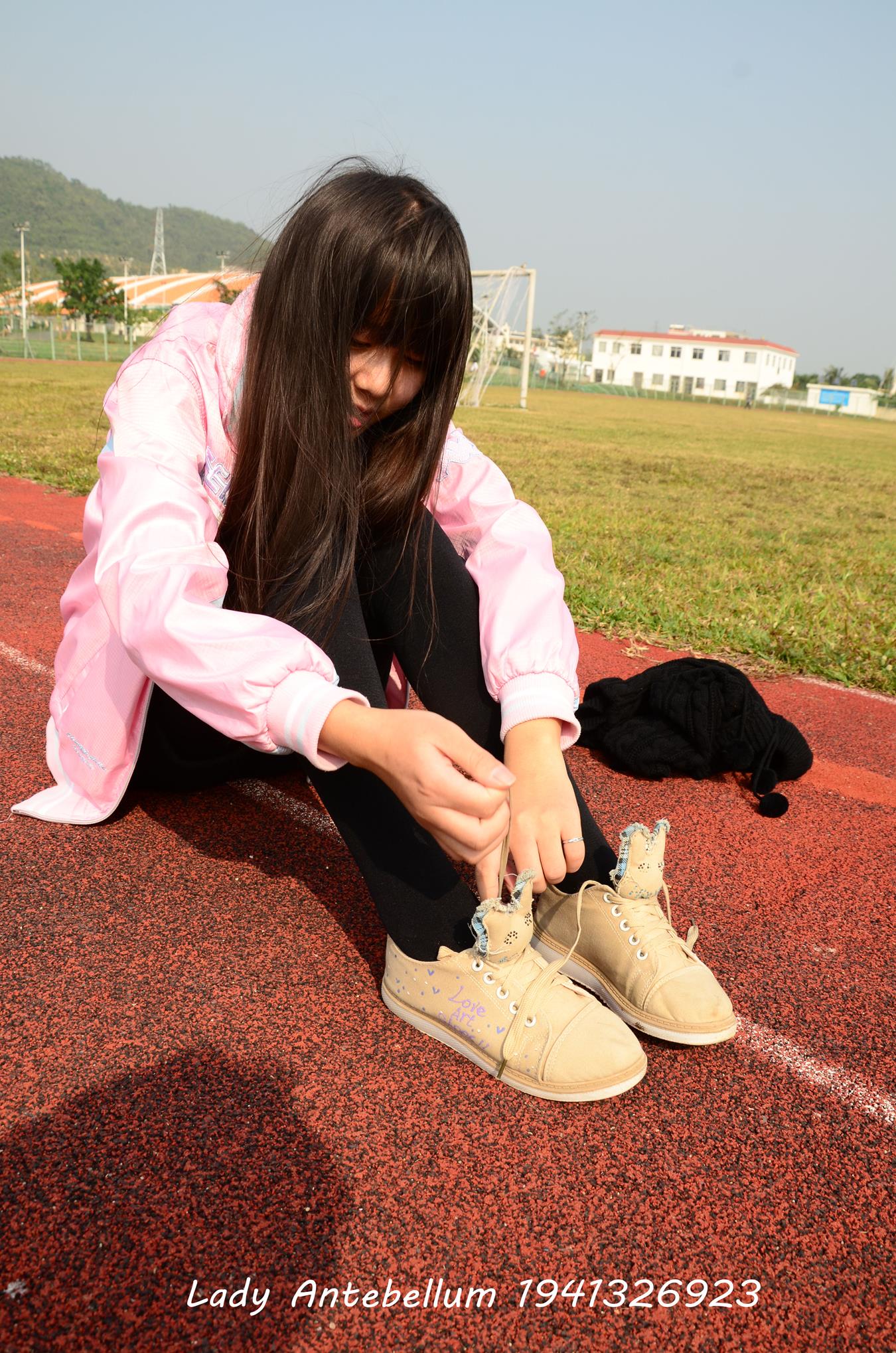 图片[53]-[战前女神] 美腿美足精品摄影套图 017 [84P] – 速更版-美库