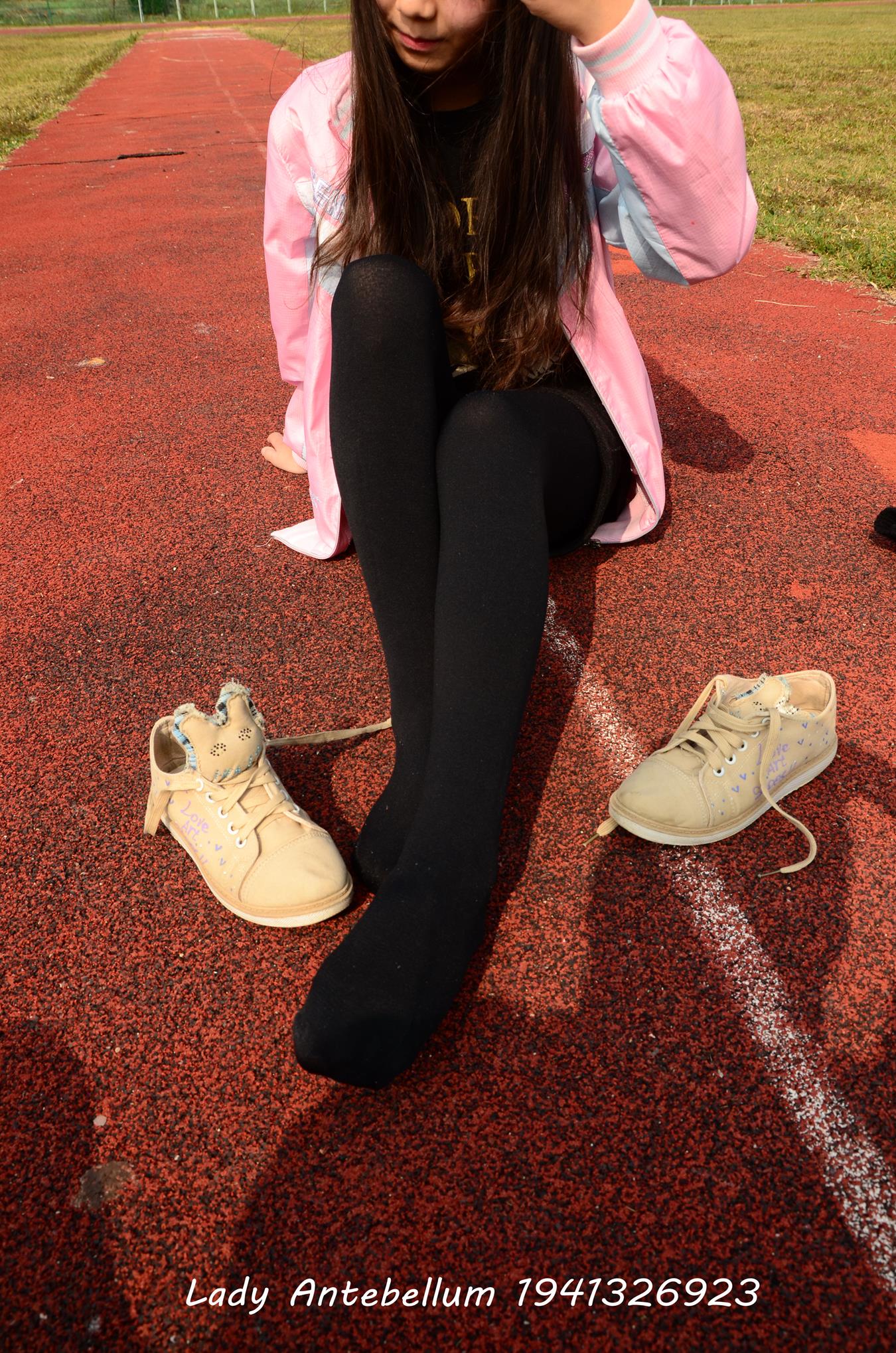 图片[57]-[战前女神] 美腿美足精品摄影套图 017 [84P] – 速更版-美库