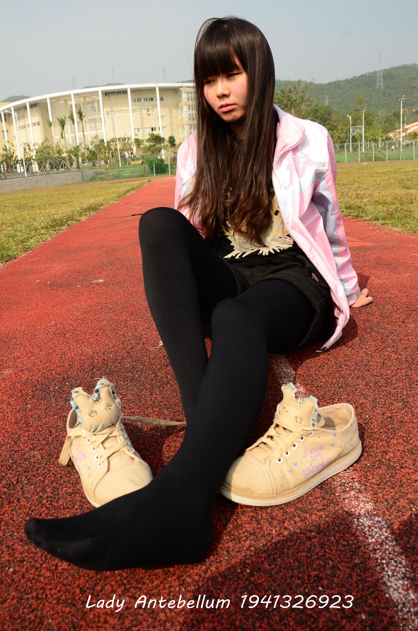 图片[63]-[战前女神] 美腿美足精品摄影套图 017 [84P] – 速更版-美库