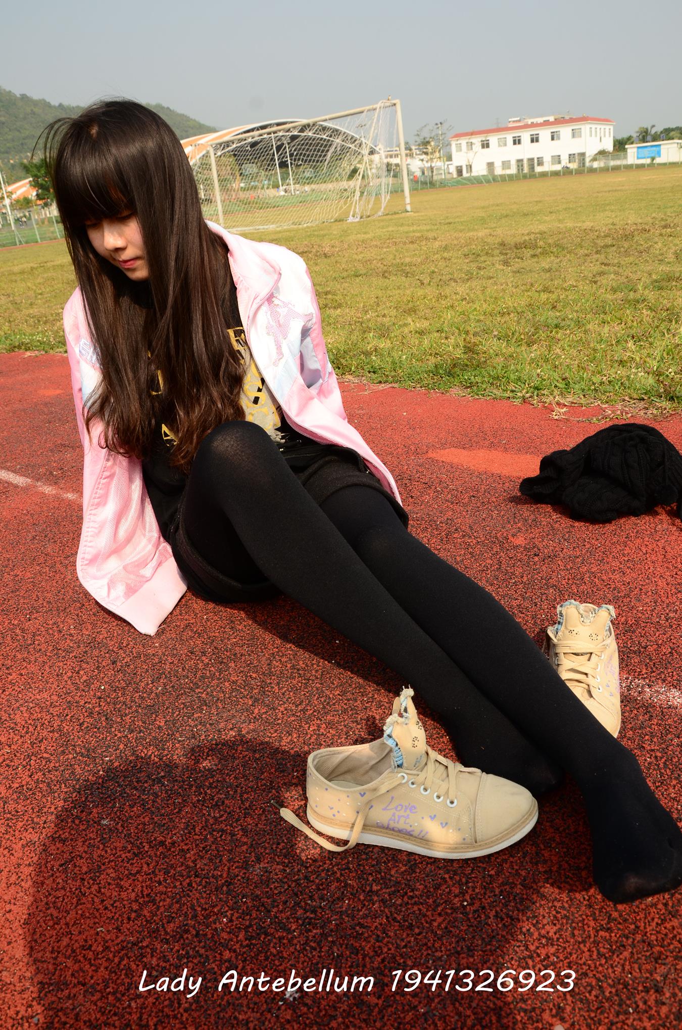 图片[70]-[战前女神] 美腿美足精品摄影套图 017 [84P] – 速更版-美库