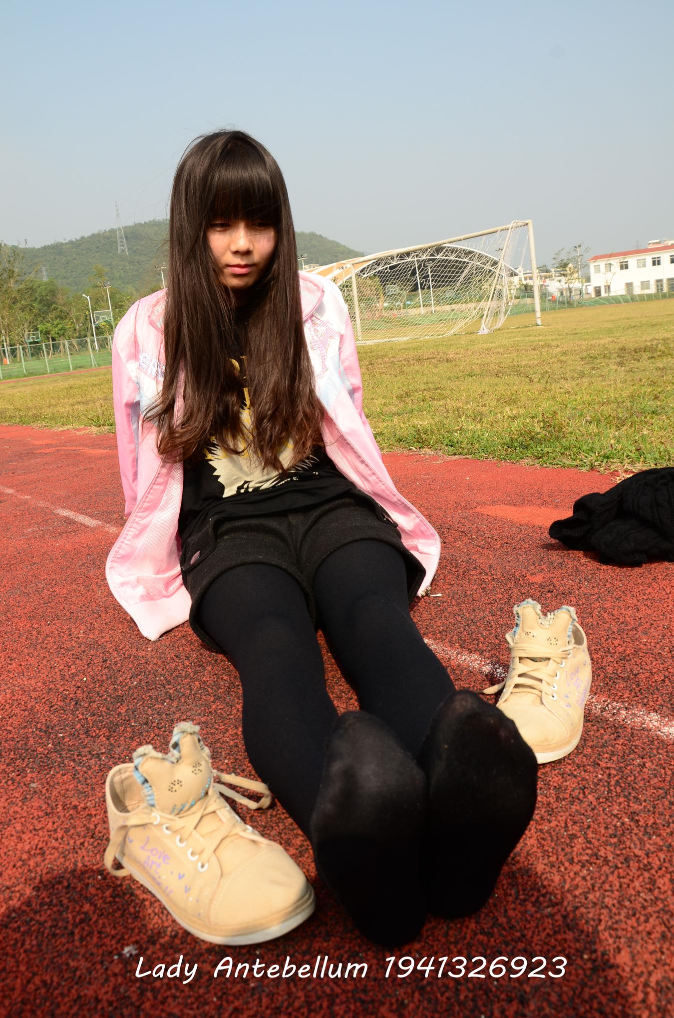 图片[79]-[战前女神] 美腿美足精品摄影套图 017 [84P] – 速更版-美库