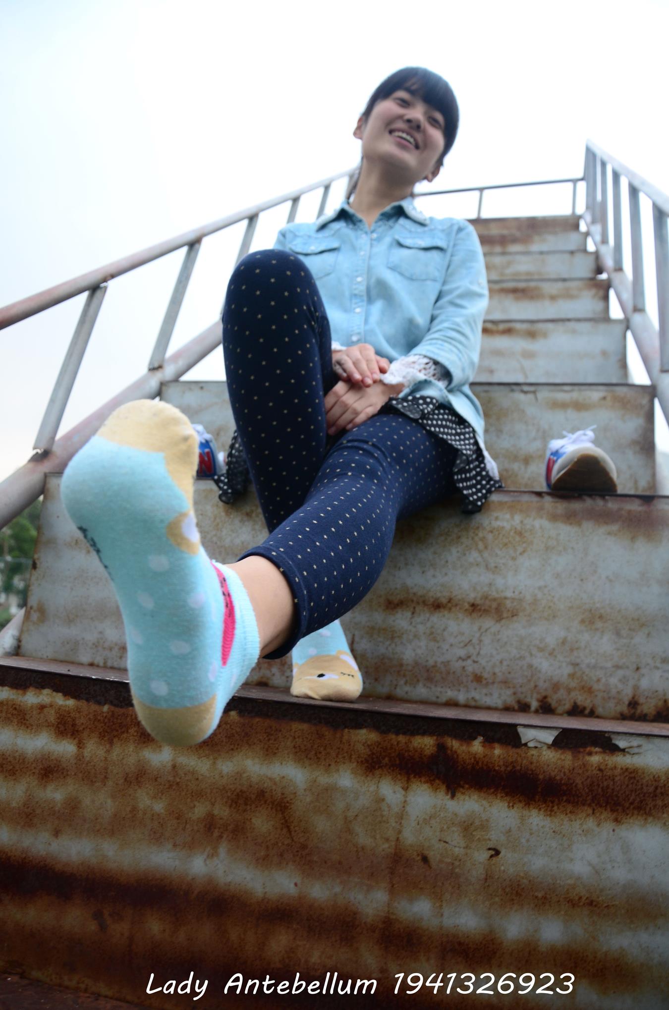 图片[70]-[战前女神] 美腿美足精品摄影套图 018 (2) [72P] – 速更版-美库