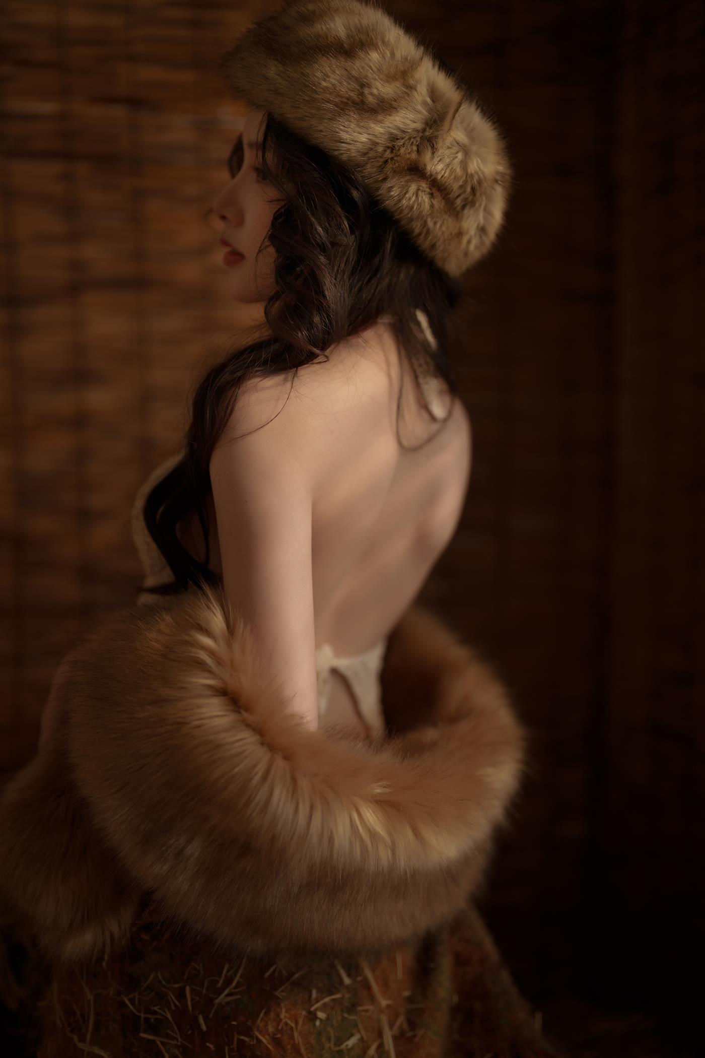 图片[39]-[YITUYU艺图语] 2022.01.30 柴火屋里的暧昧时光 姚妹 [43P] – 速更版-美库