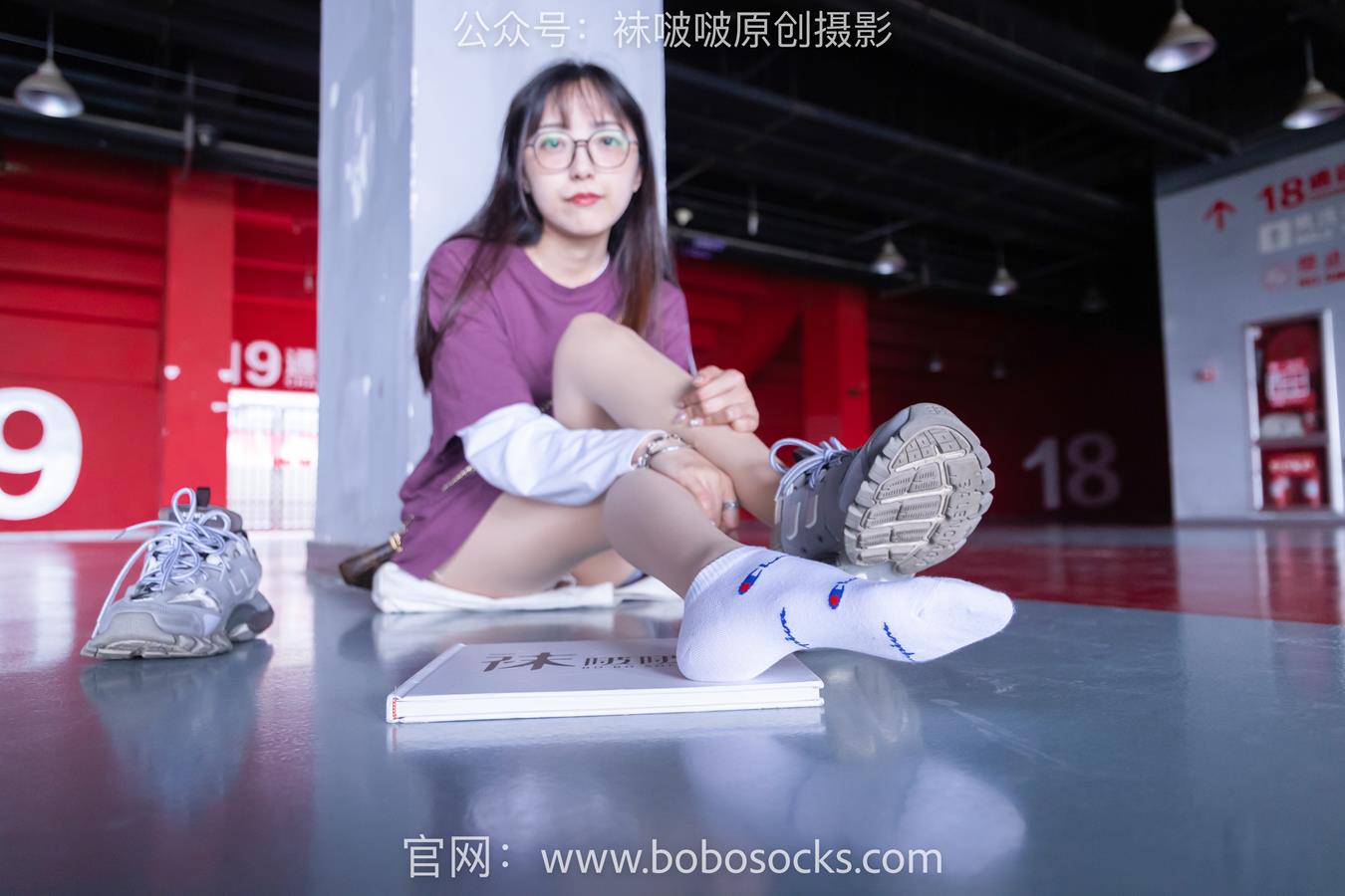 图片[59]-[BoBoSocks袜啵啵]积分限定作品 NO.010 稚予-巴黎世家运动鞋、白棉袜、肉丝[144P] – 速更版-美库
