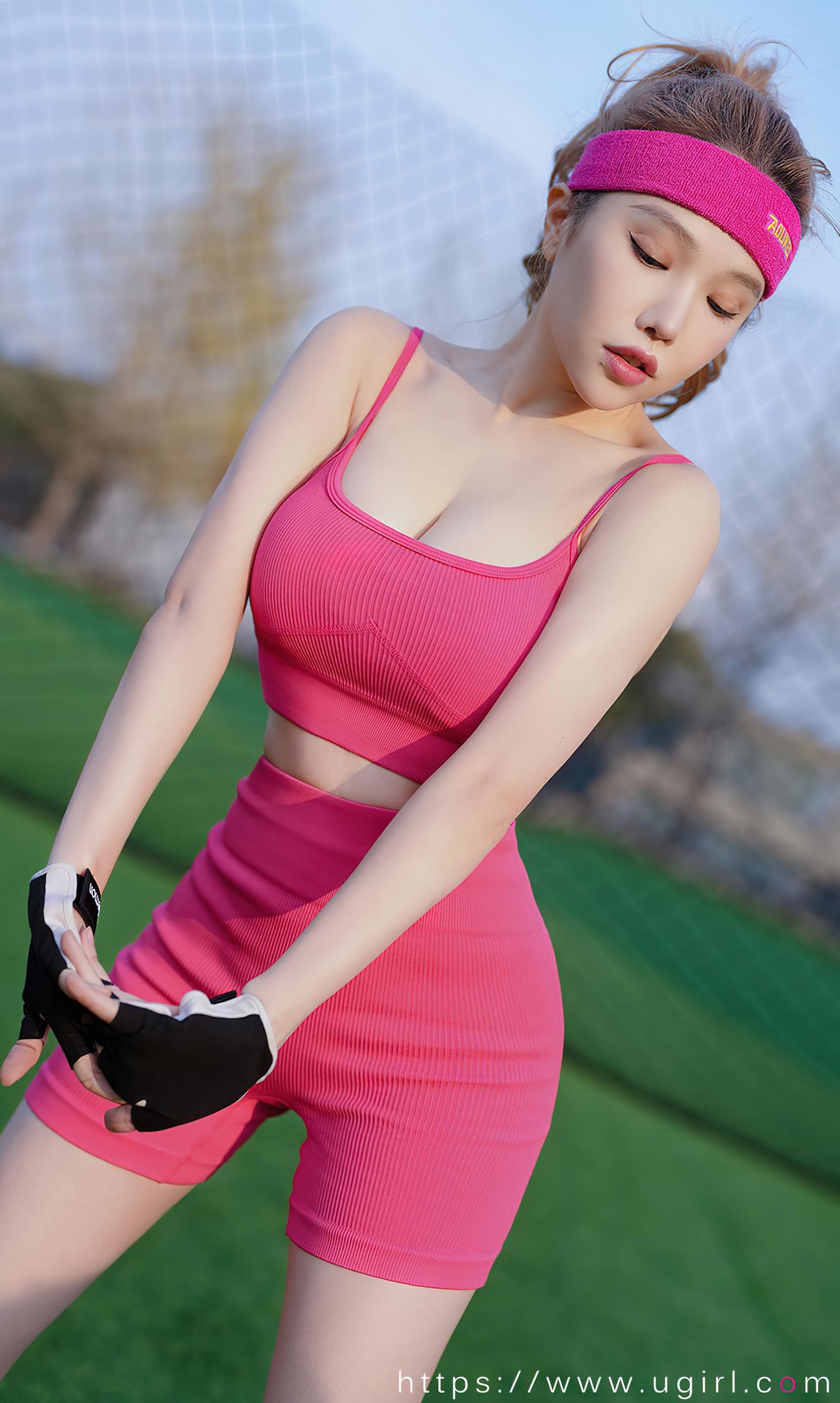 图片[29]-[爱尤物]2022 NO.2468 妮小妖 热辣绿茵[35P] – 速更版-美库