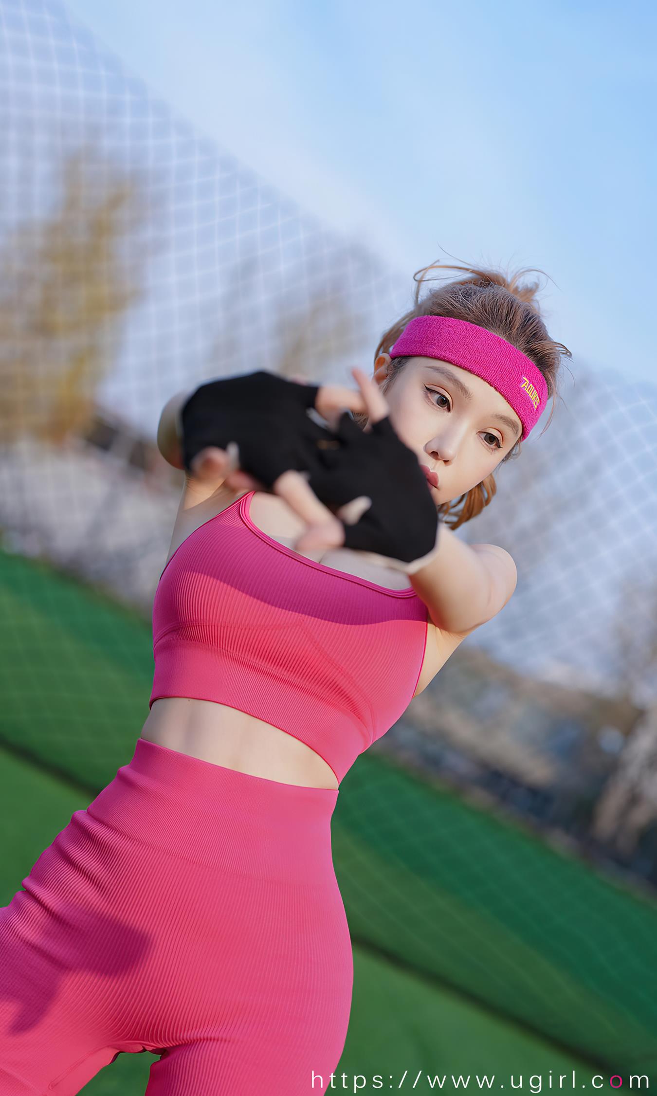 图片[31]-[爱尤物]2022 NO.2468 妮小妖 热辣绿茵[35P] – 速更版-美库