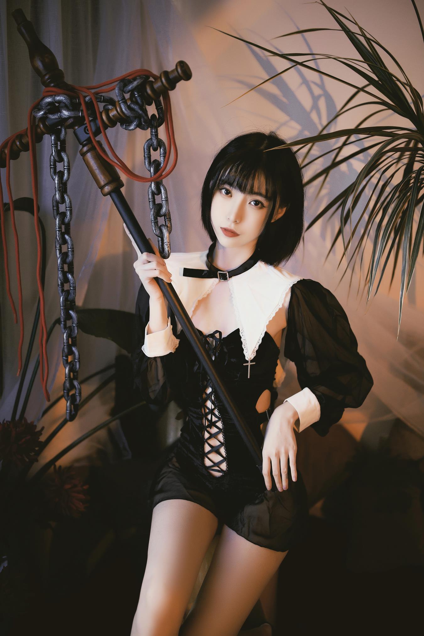 图片[14]-许岚(叁月life)  – 修女创作[37P] – 速更版-美库