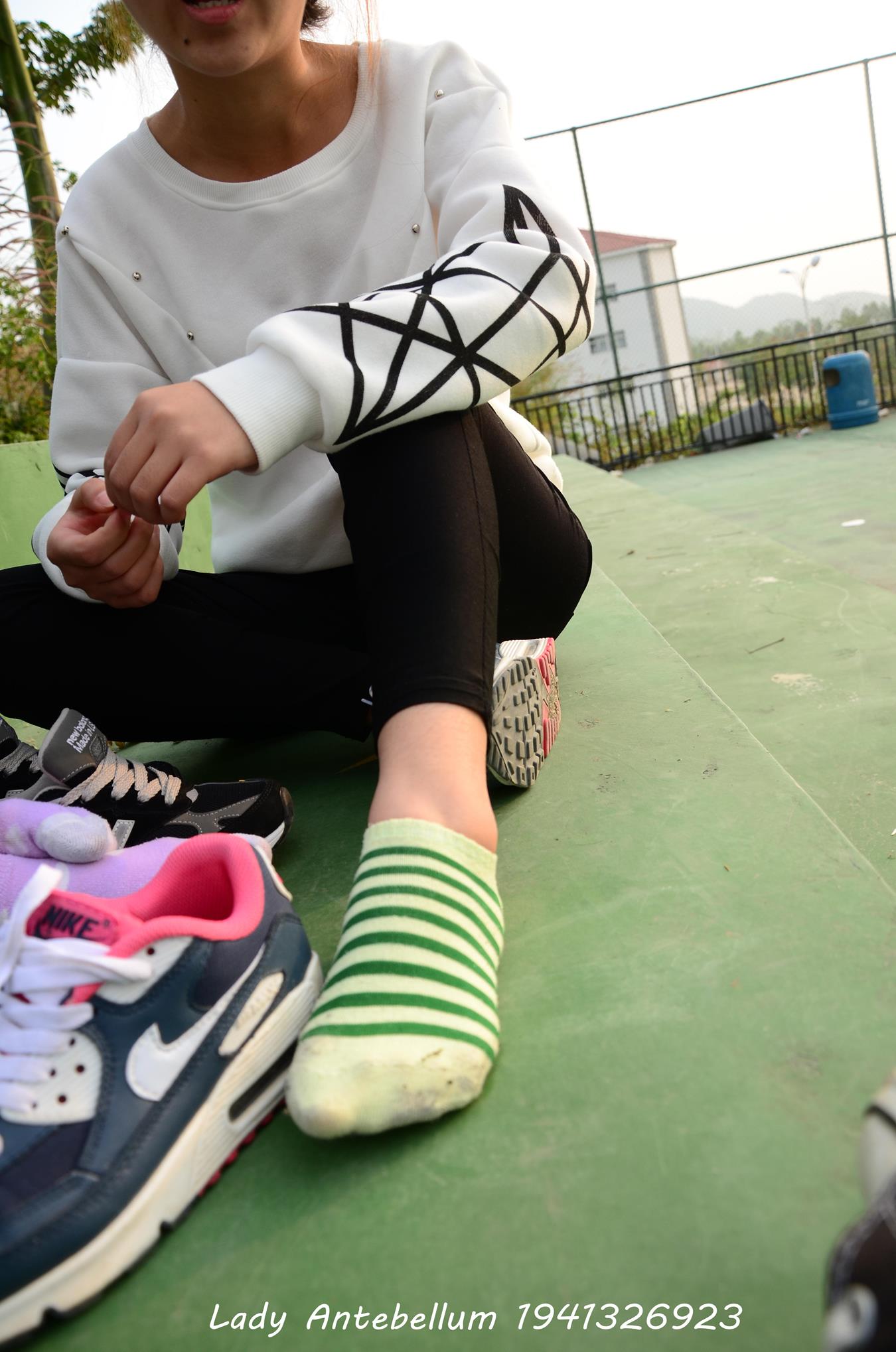 图片[46]-[战前女神] 美腿美足精品摄影套图 019 (2) [84P] – 速更版-美库