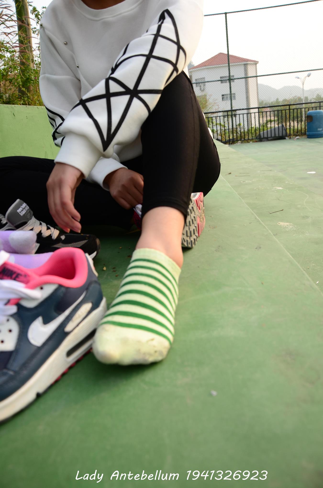 图片[49]-[战前女神] 美腿美足精品摄影套图 019 (2) [84P] – 速更版-美库