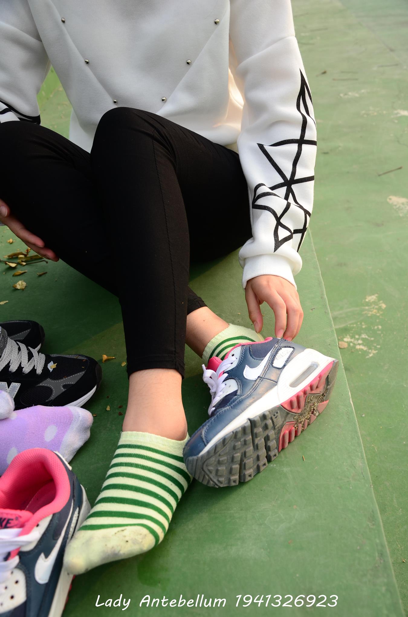 图片[54]-[战前女神] 美腿美足精品摄影套图 019 (2) [84P] – 速更版-美库