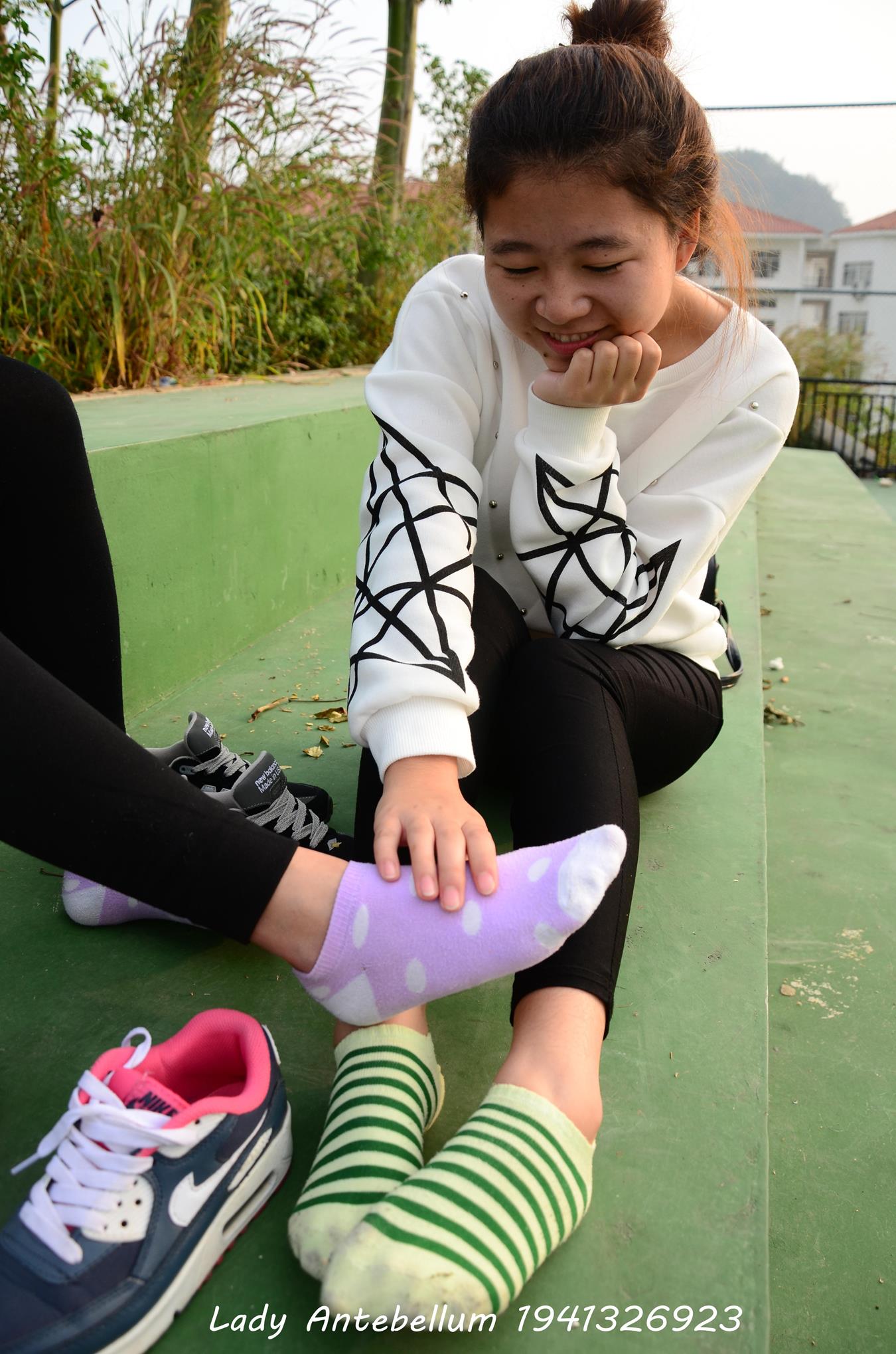 图片[68]-[战前女神] 美腿美足精品摄影套图 019 (2) [84P] – 速更版-美库