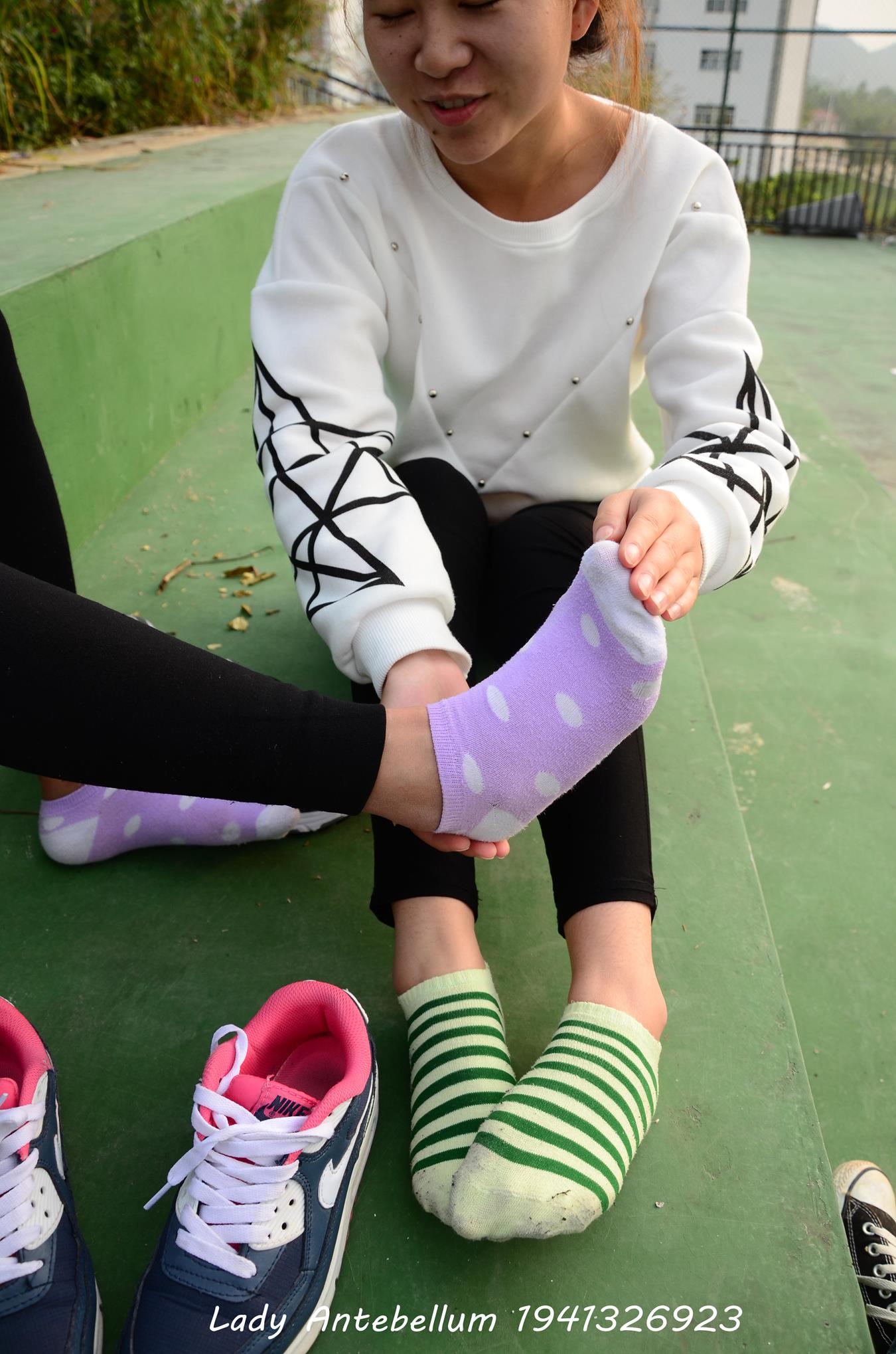 图片[73]-[战前女神] 美腿美足精品摄影套图 019 (2) [84P] – 速更版-美库