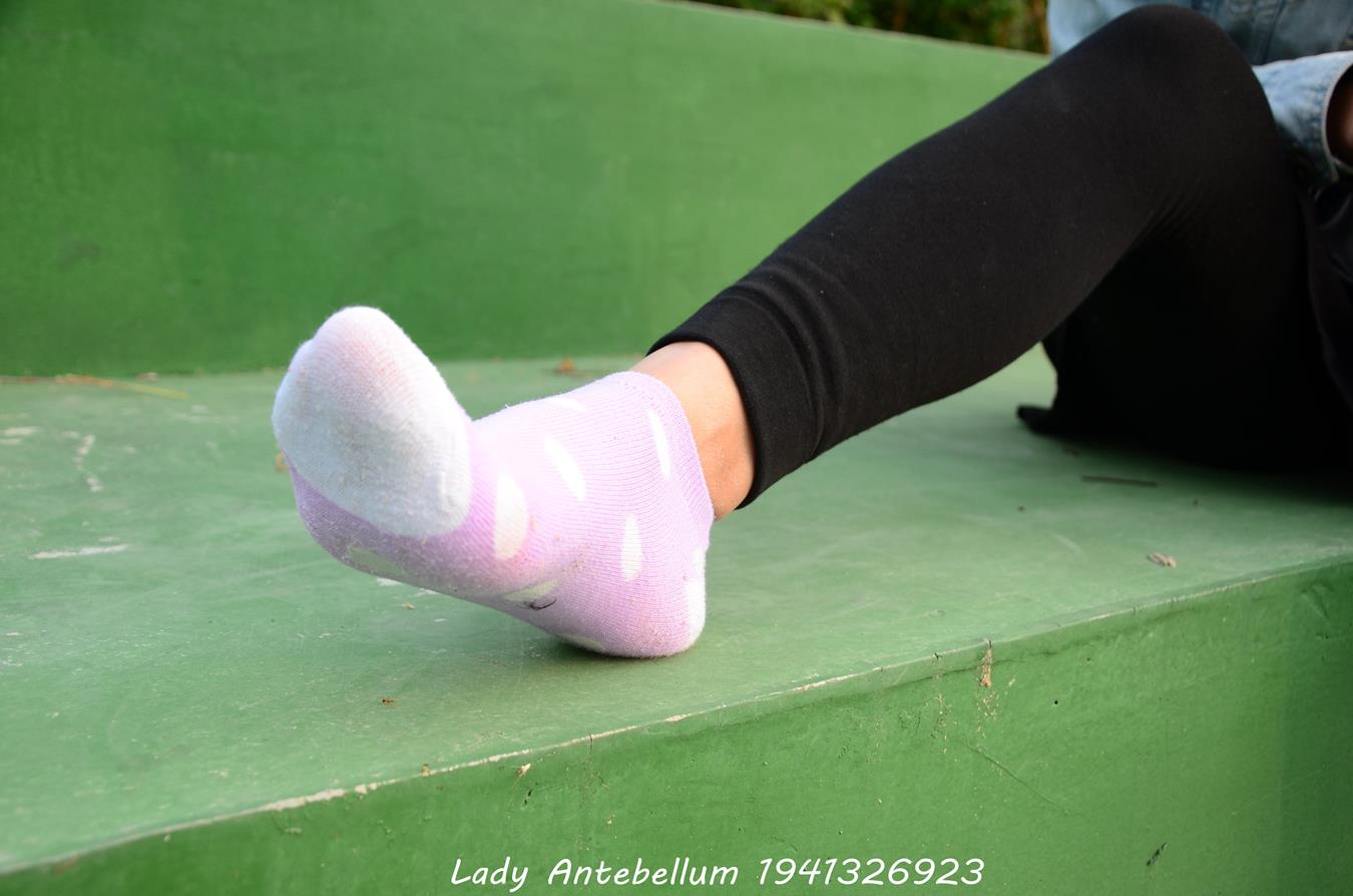 图片[55]-[战前女神] 美腿美足精品摄影套图 019 (1) [90P] – 速更版-美库