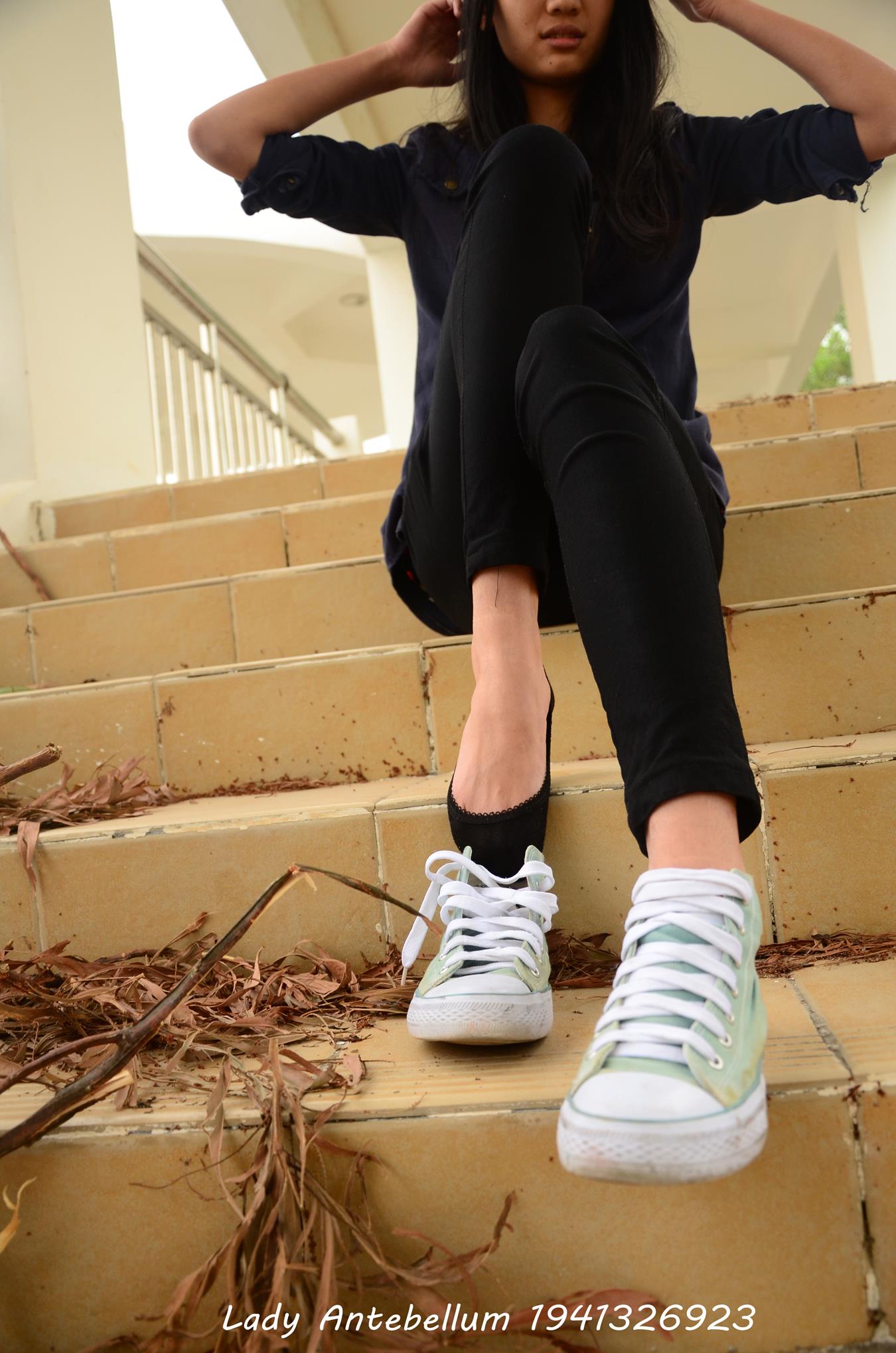 图片[22]-[战前女神] 美腿美足精品摄影套图 022 [53P] – 速更版-美库