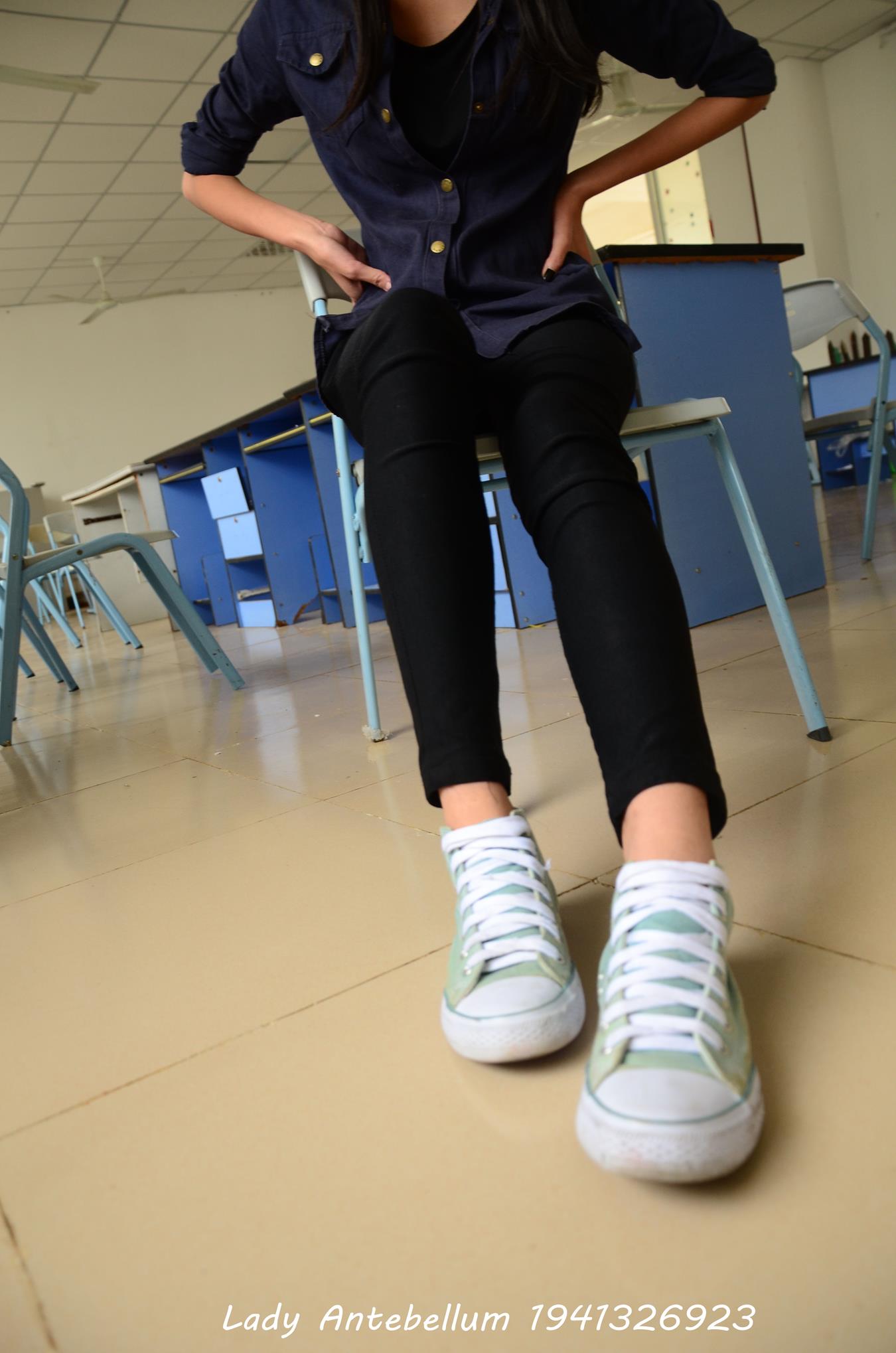 图片[30]-[战前女神] 美腿美足精品摄影套图 022 [53P] – 速更版-美库