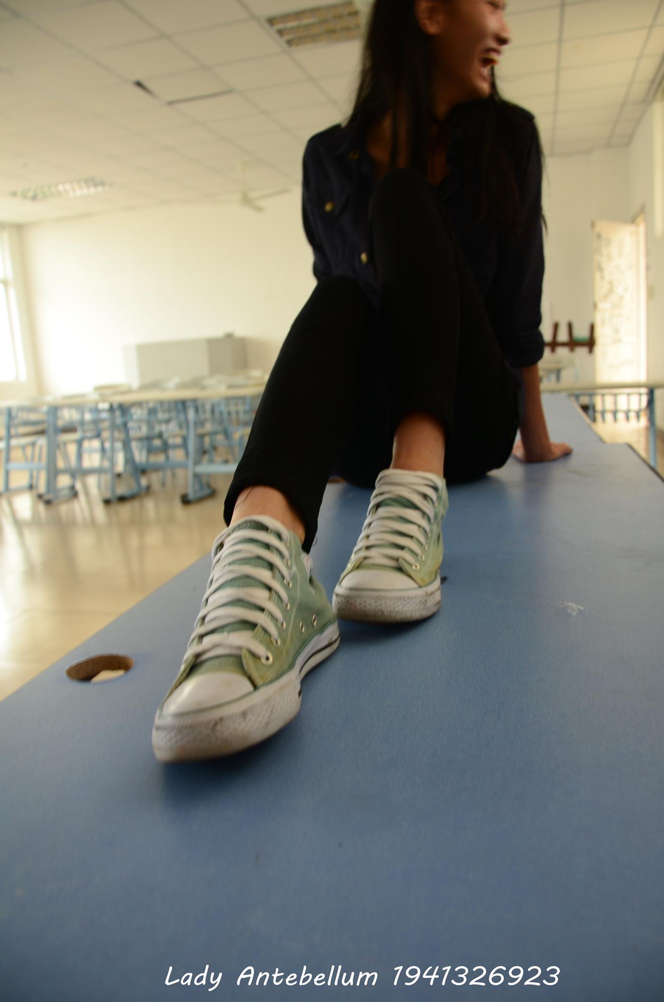 图片[34]-[战前女神] 美腿美足精品摄影套图 022 [53P] – 速更版-美库