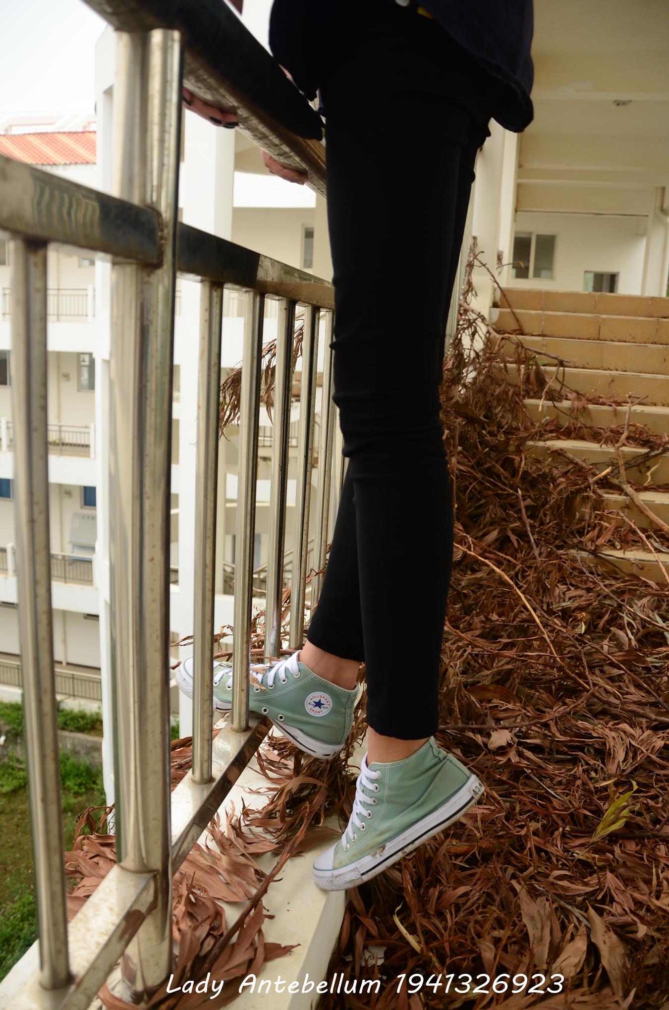 图片[50]-[战前女神] 美腿美足精品摄影套图 022 [53P] – 速更版-美库