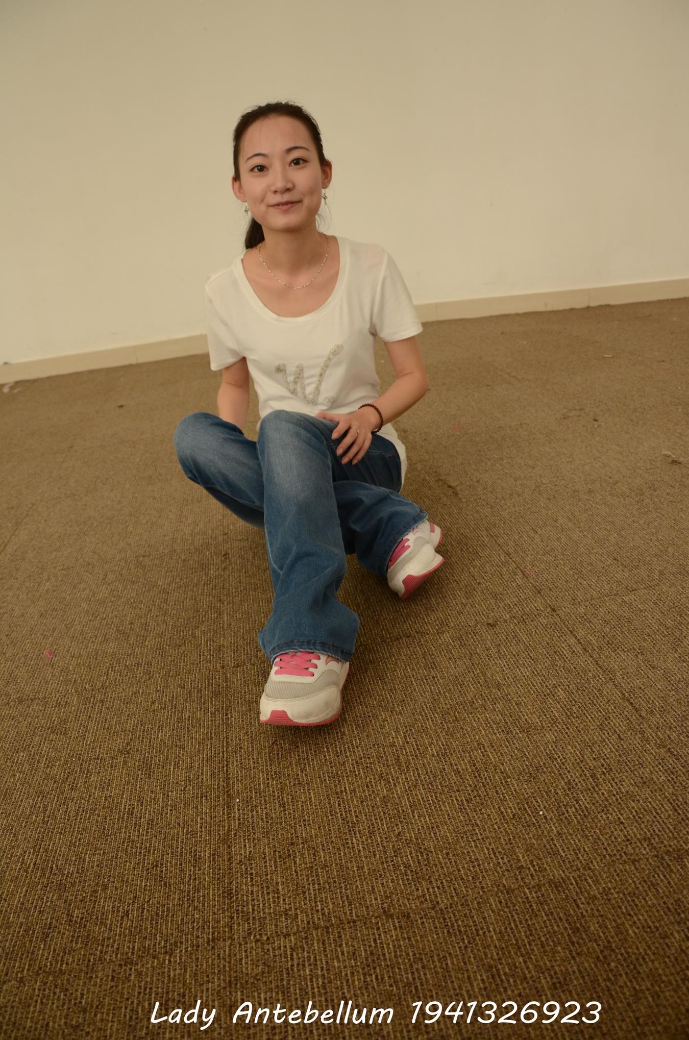 图片[11]-[战前女神] 美腿美足精品摄影套图 024 (1) [84P] – 速更版-美库