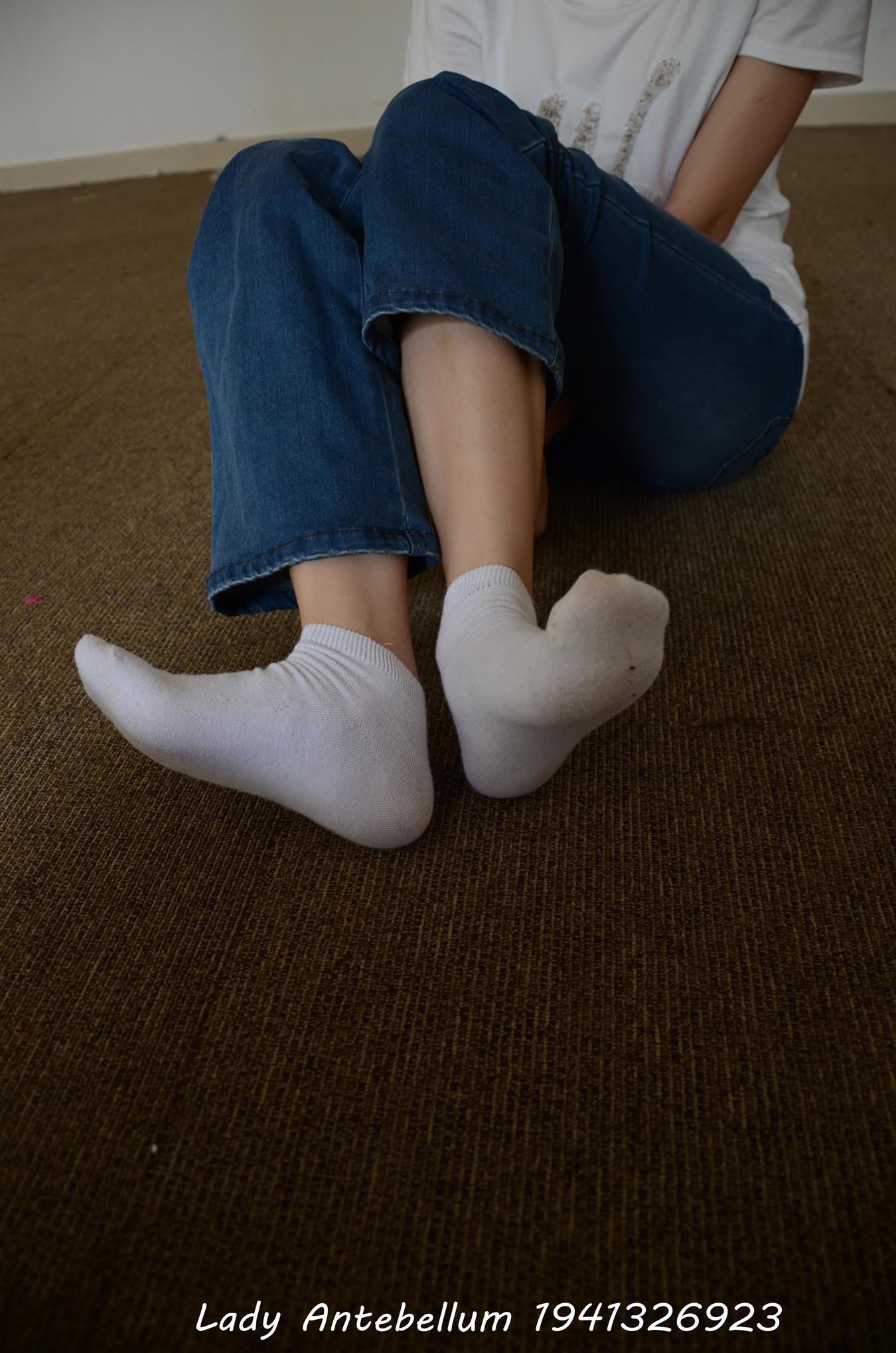 图片[20]-[战前女神] 美腿美足精品摄影套图 024 (2) [84P] – 速更版-美库