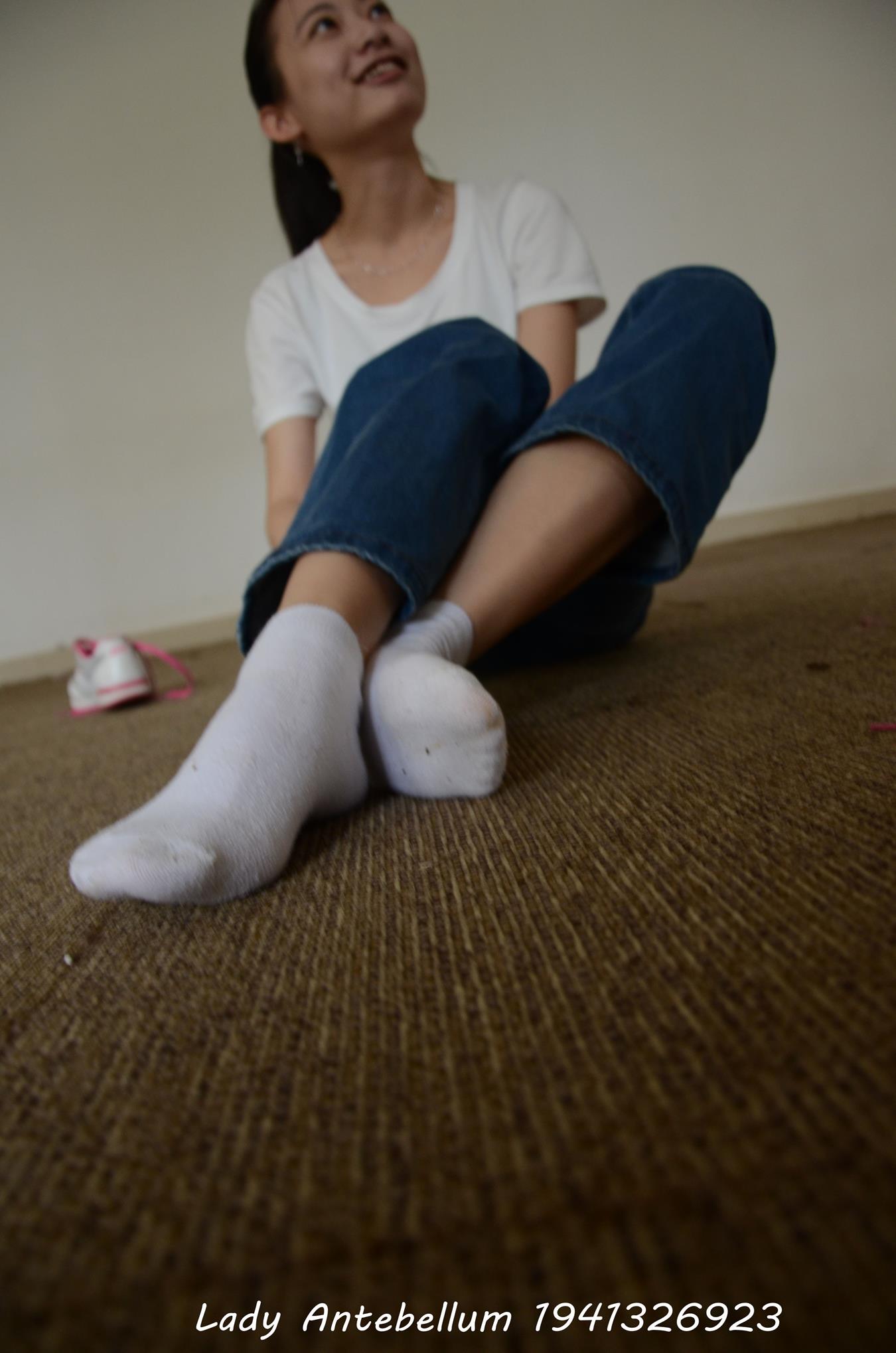 图片[21]-[战前女神] 美腿美足精品摄影套图 024 (2) [84P] – 速更版-美库