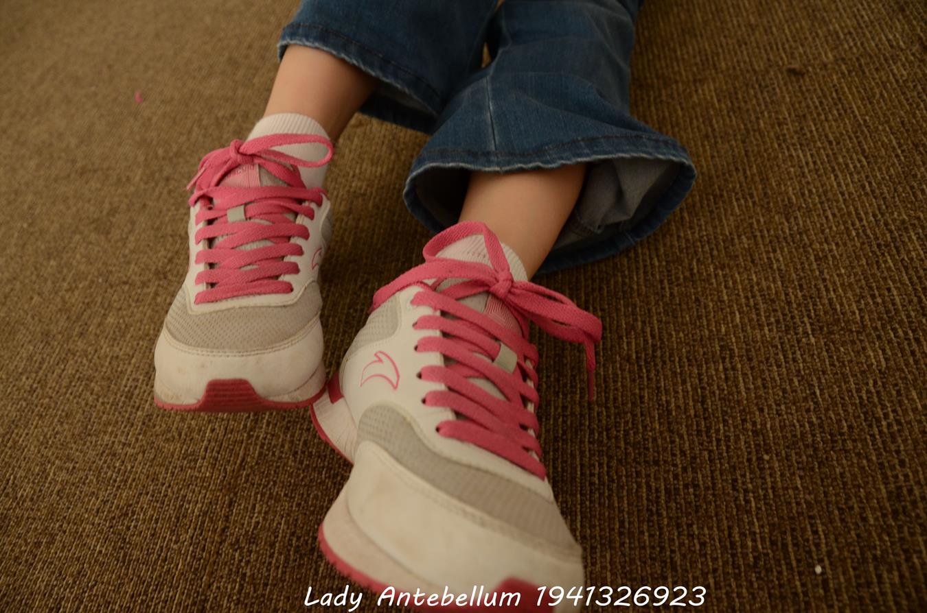 图片[22]-[战前女神] 美腿美足精品摄影套图 024 (1) [84P] – 速更版-美库