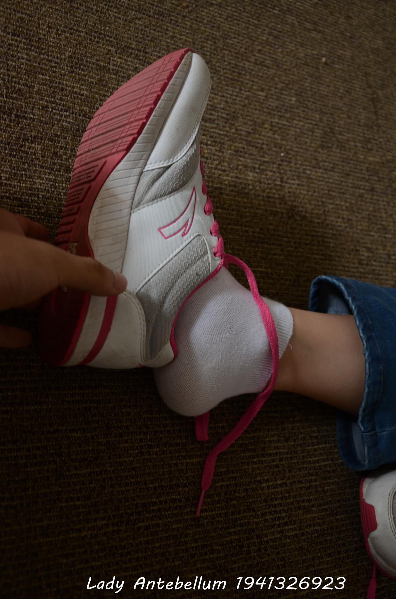 图片[36]-[战前女神] 美腿美足精品摄影套图 024 (1) [84P] – 速更版-美库