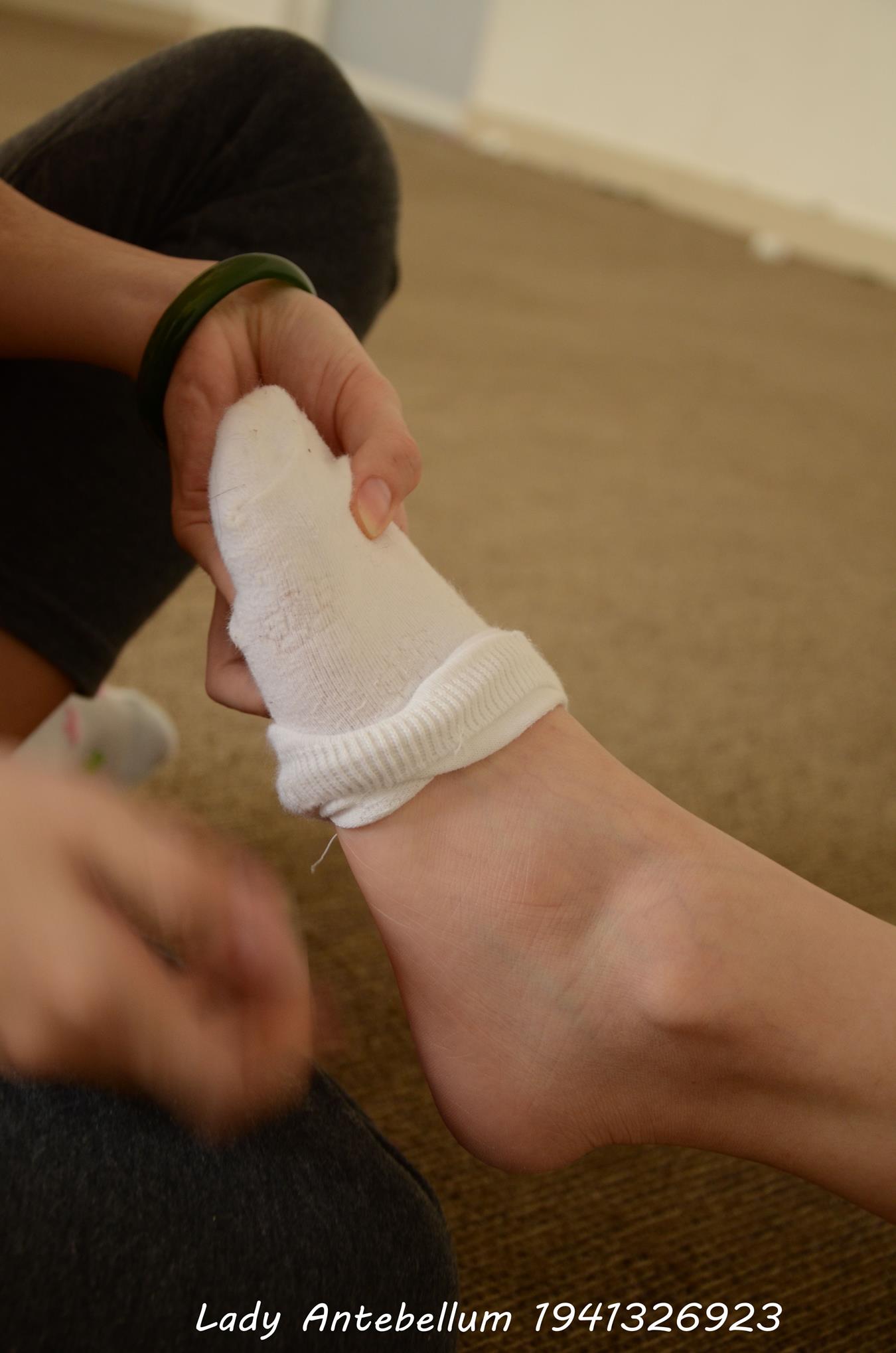 图片[35]-[战前女神] 美腿美足精品摄影套图 024 (3) [53P] – 速更版-美库