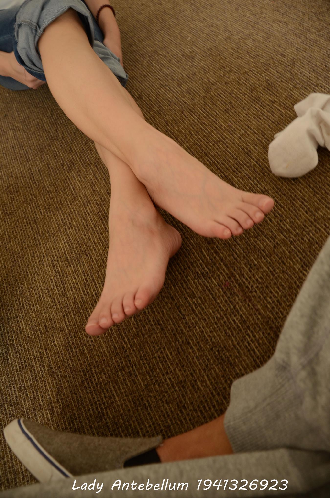 图片[45]-[战前女神] 美腿美足精品摄影套图 024 (3) [53P] – 速更版-美库