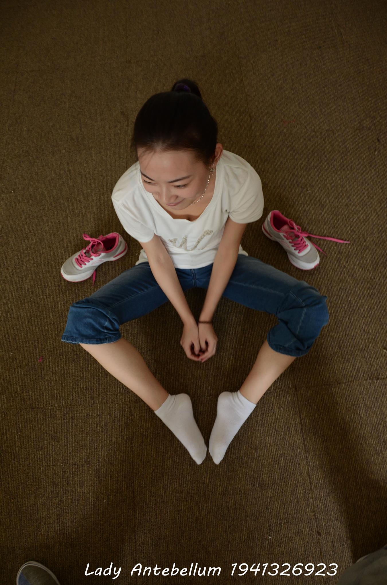 图片[54]-[战前女神] 美腿美足精品摄影套图 024 (2) [84P] – 速更版-美库