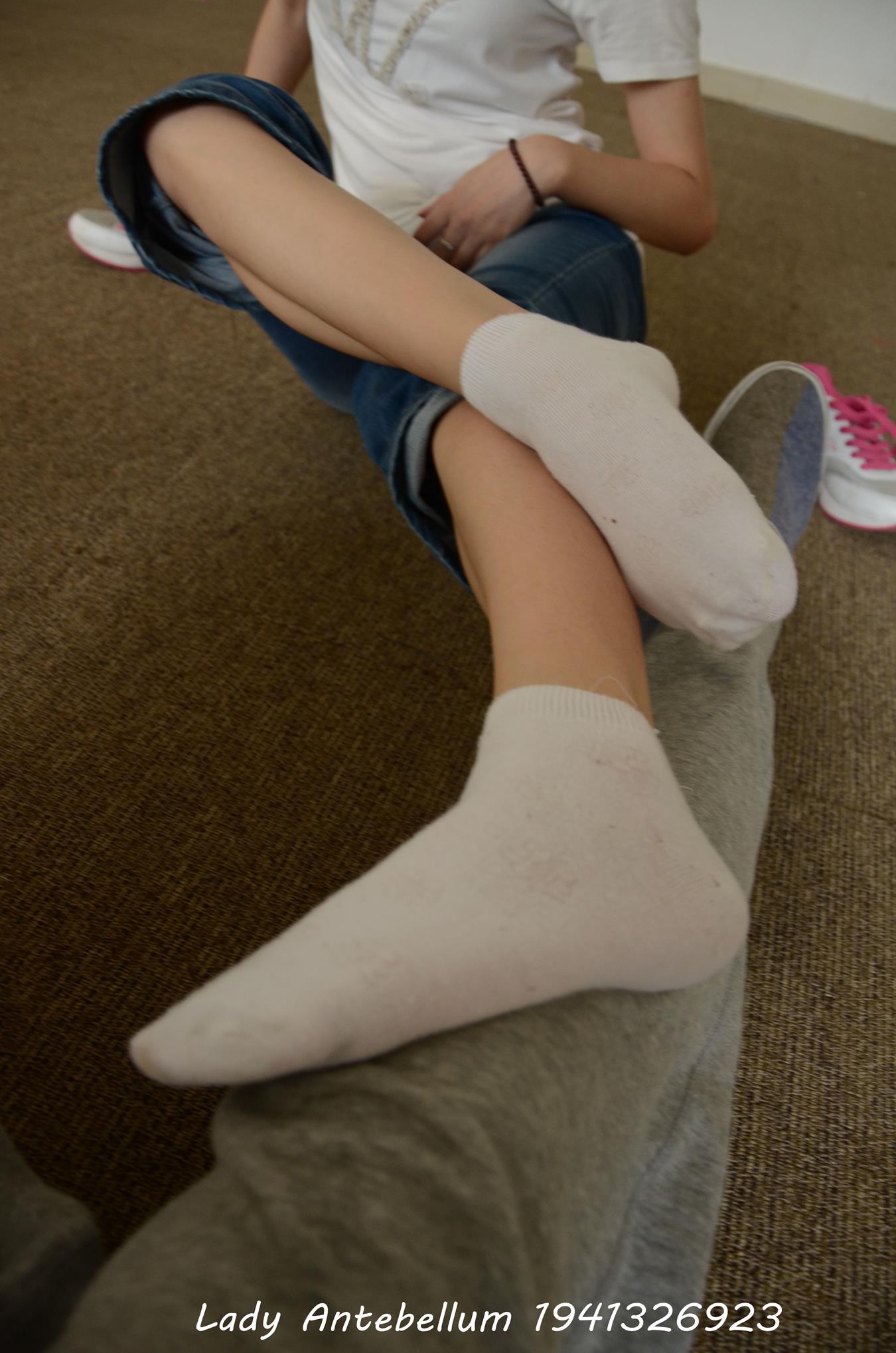 图片[57]-[战前女神] 美腿美足精品摄影套图 024 (2) [84P] – 速更版-美库