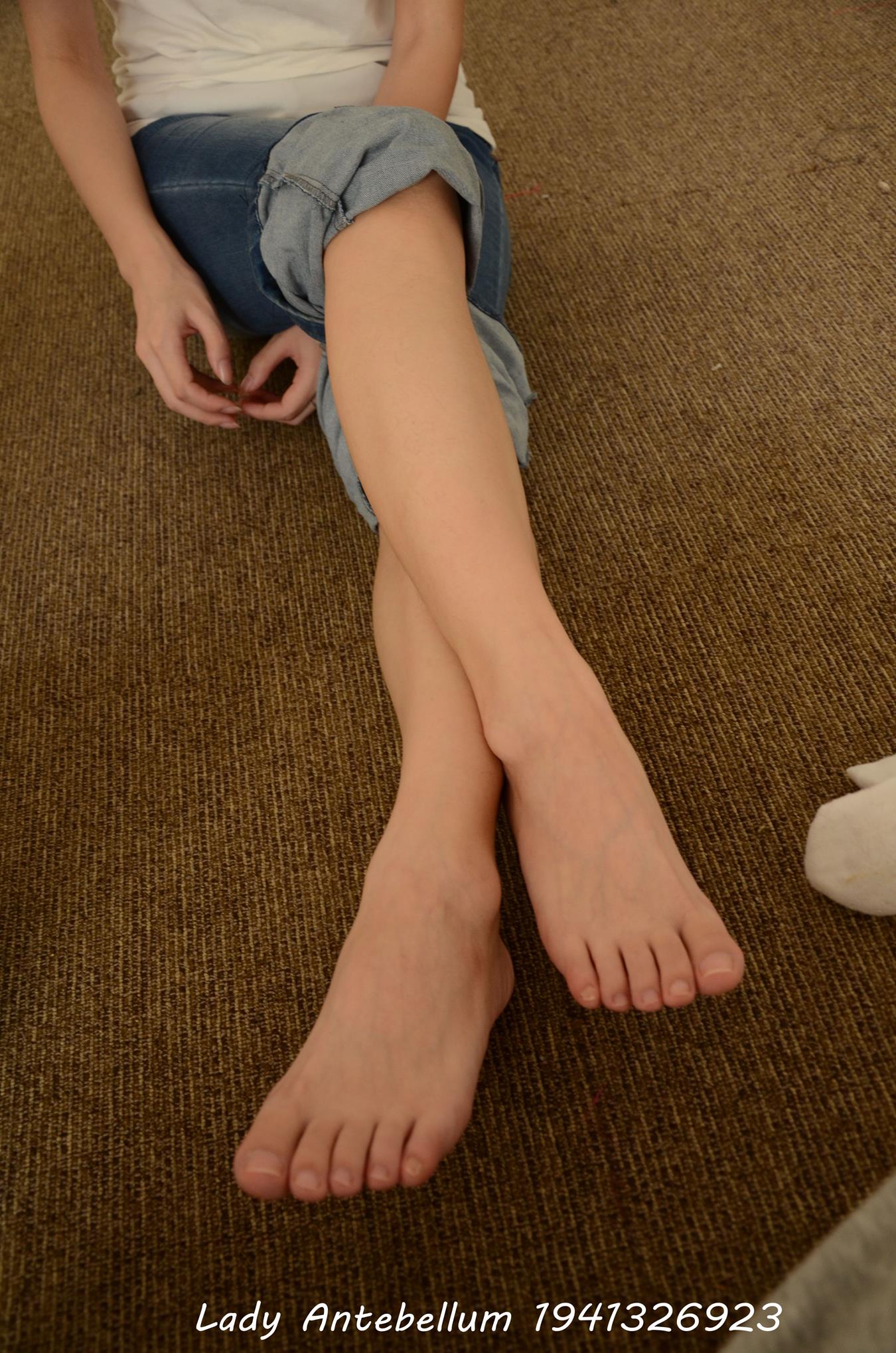 图片[54]-[战前女神] 美腿美足精品摄影套图 024 (3) [53P] – 速更版-美库