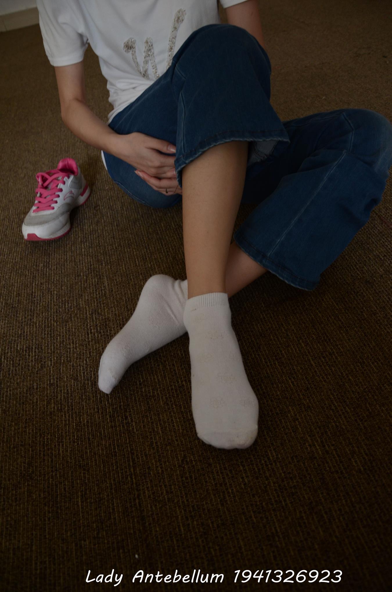 图片[72]-[战前女神] 美腿美足精品摄影套图 024 (1) [84P] – 速更版-美库